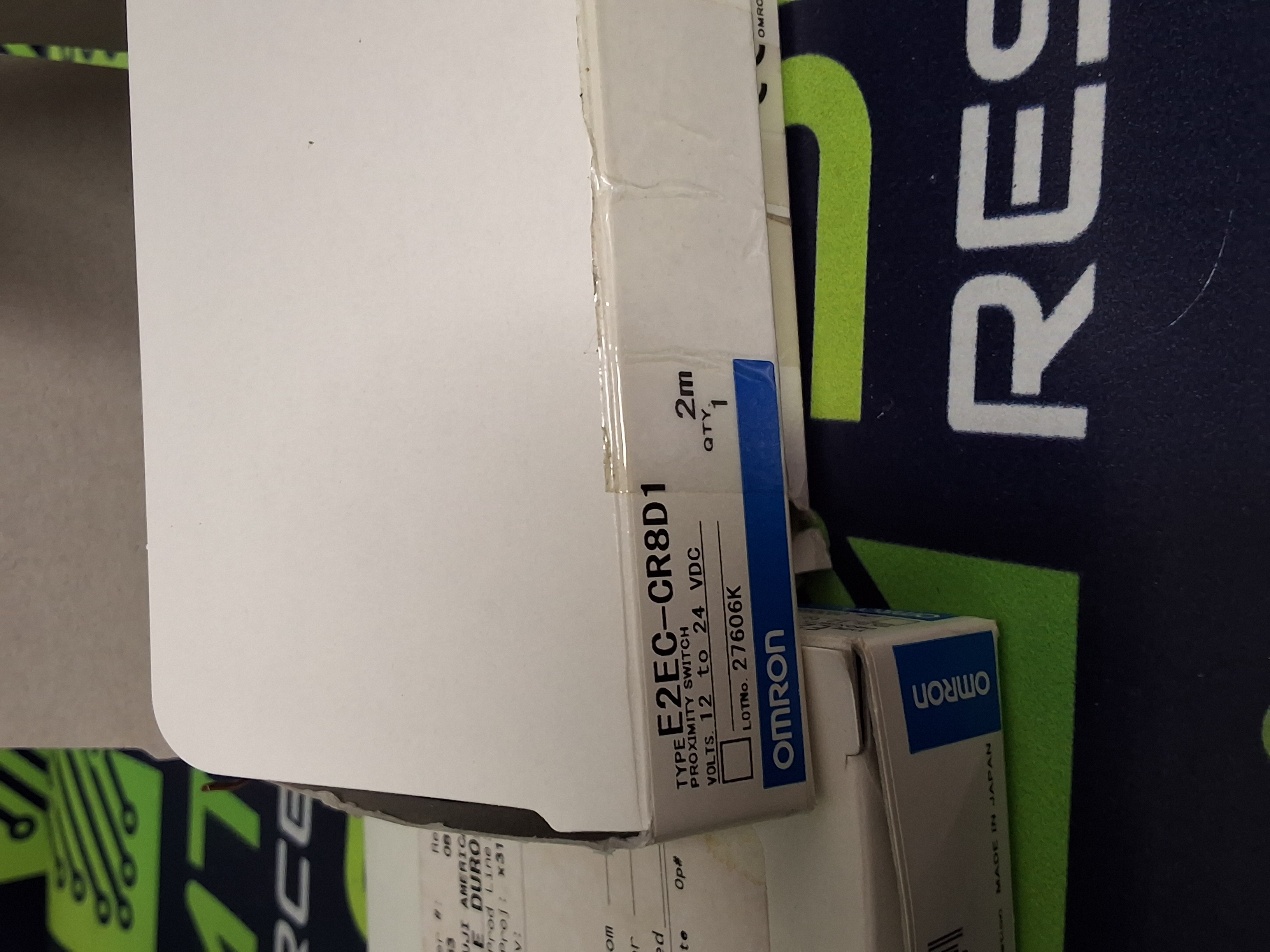 OMRON E2EC-CR8D1 SM PROXIMITY SENSOR SWITCH