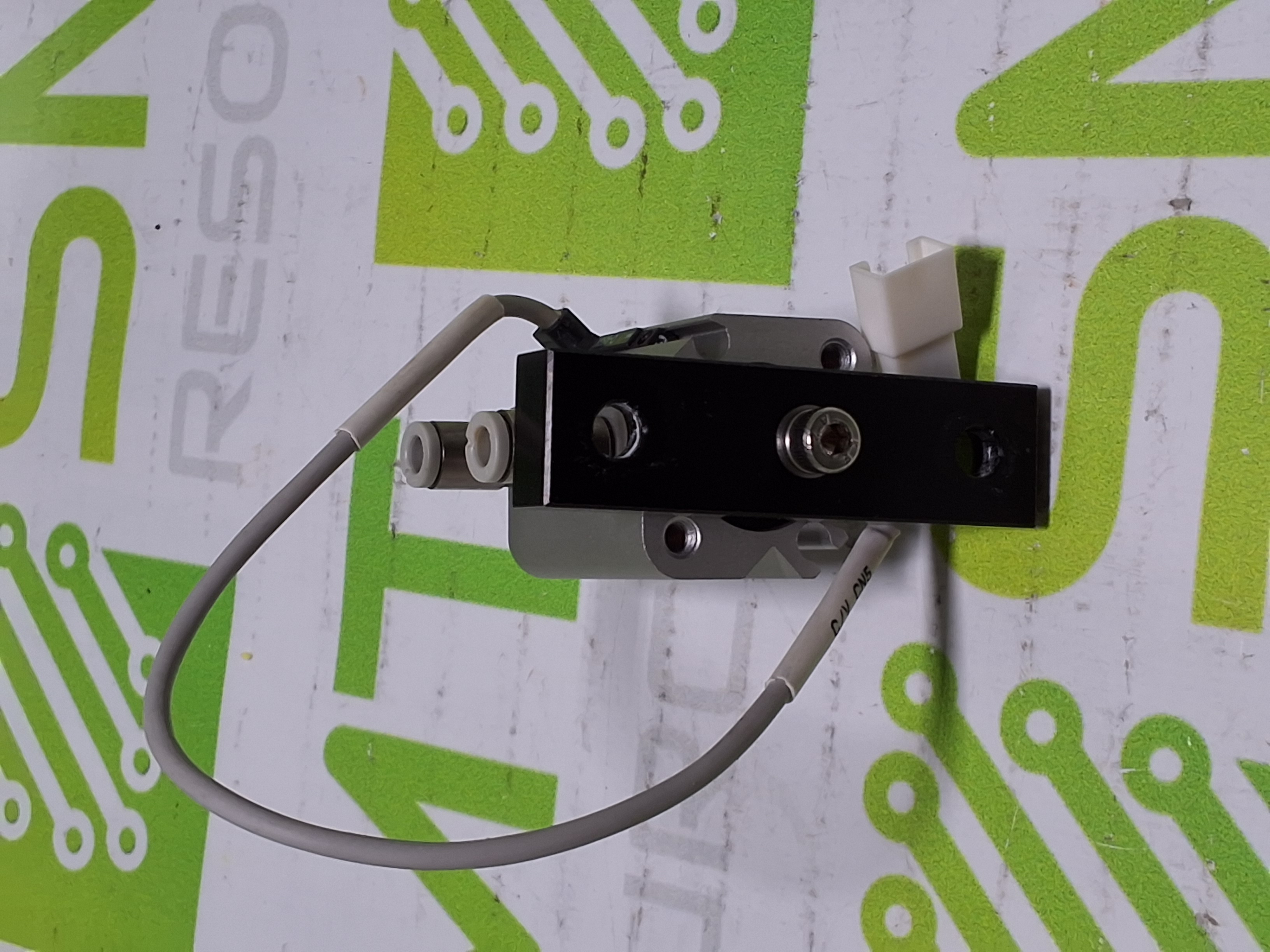 Used SMC CDQ2A16-5DZ COMPACT CYLINDER 