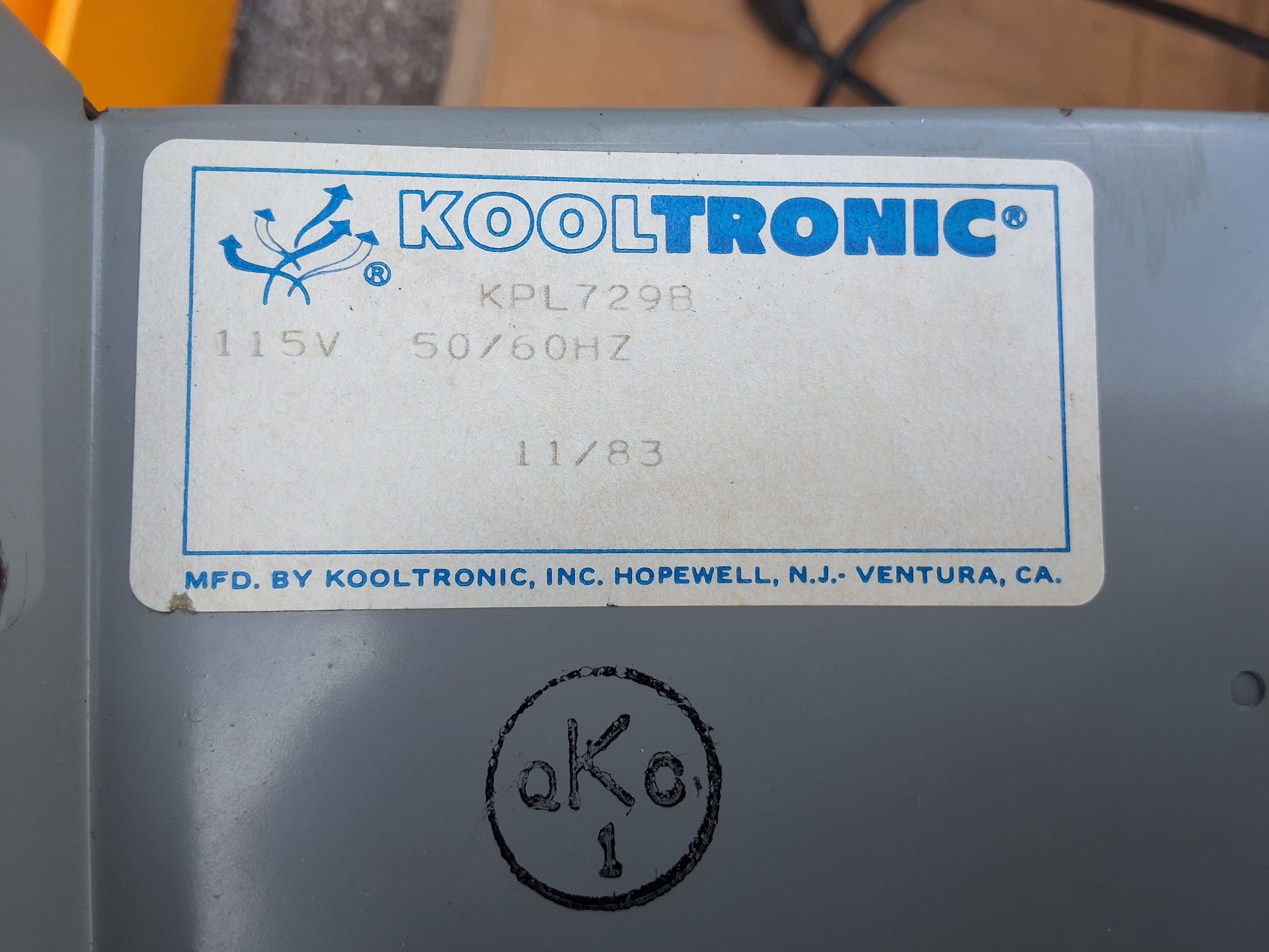 Used KOOLTRONIC KPL729B RECESSED TWIN PACKAGED BLOWER 115V 185W 50/60Hz 3250RPM