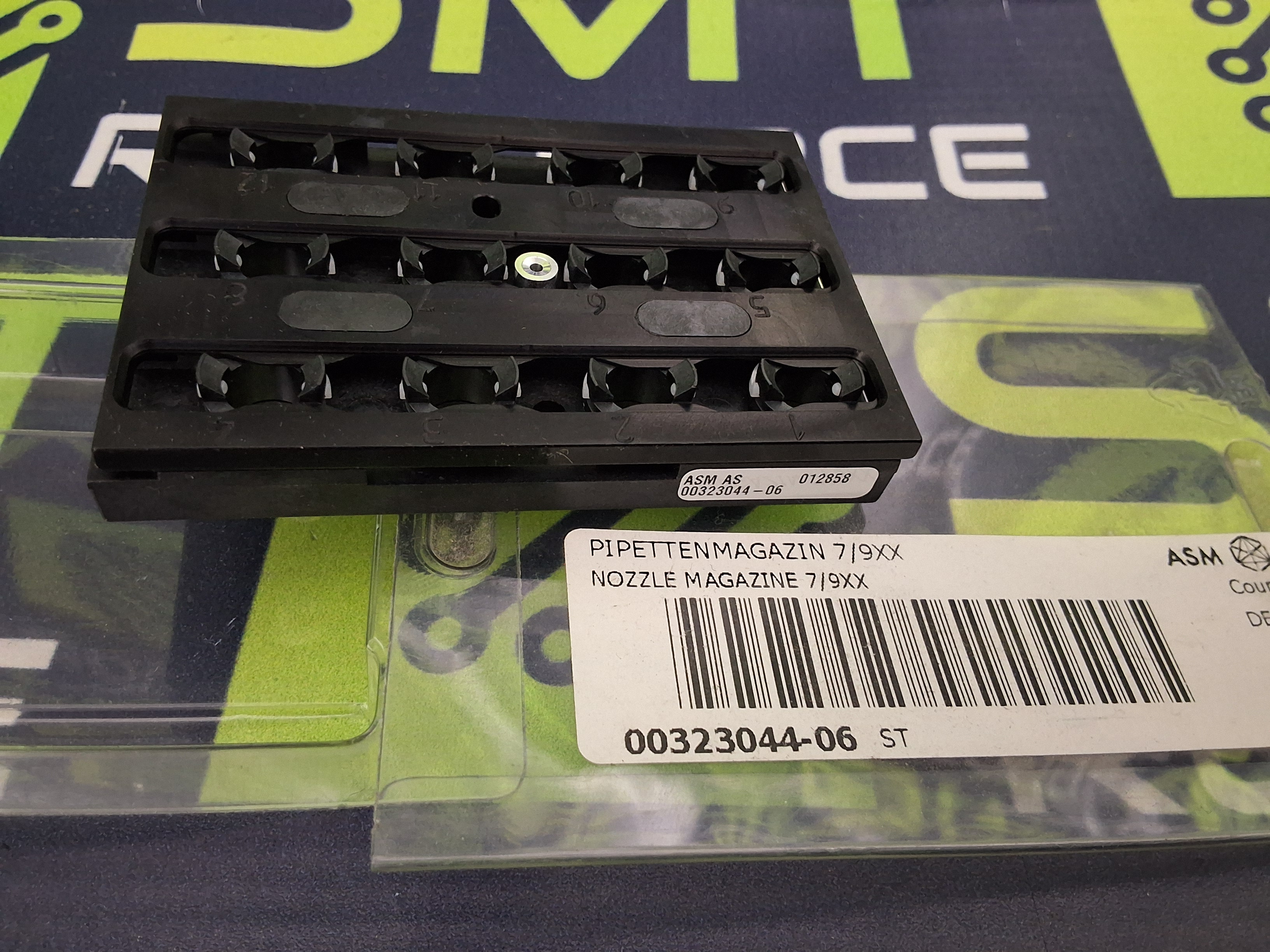 Used SIEMENS 00323044-06 NOZZLE MAGAZINE / NOZZLE CHANGER HOLDER
