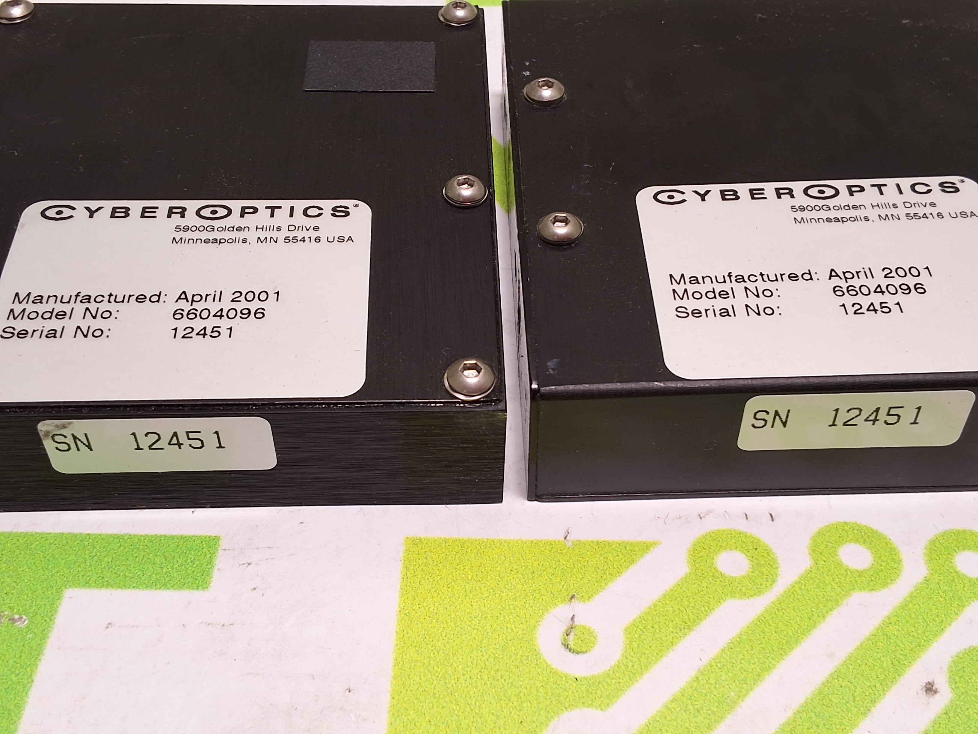Used CYBEROPTICS 6604096 LASER SENSORS - SET OF 2 - MATCHING S/N