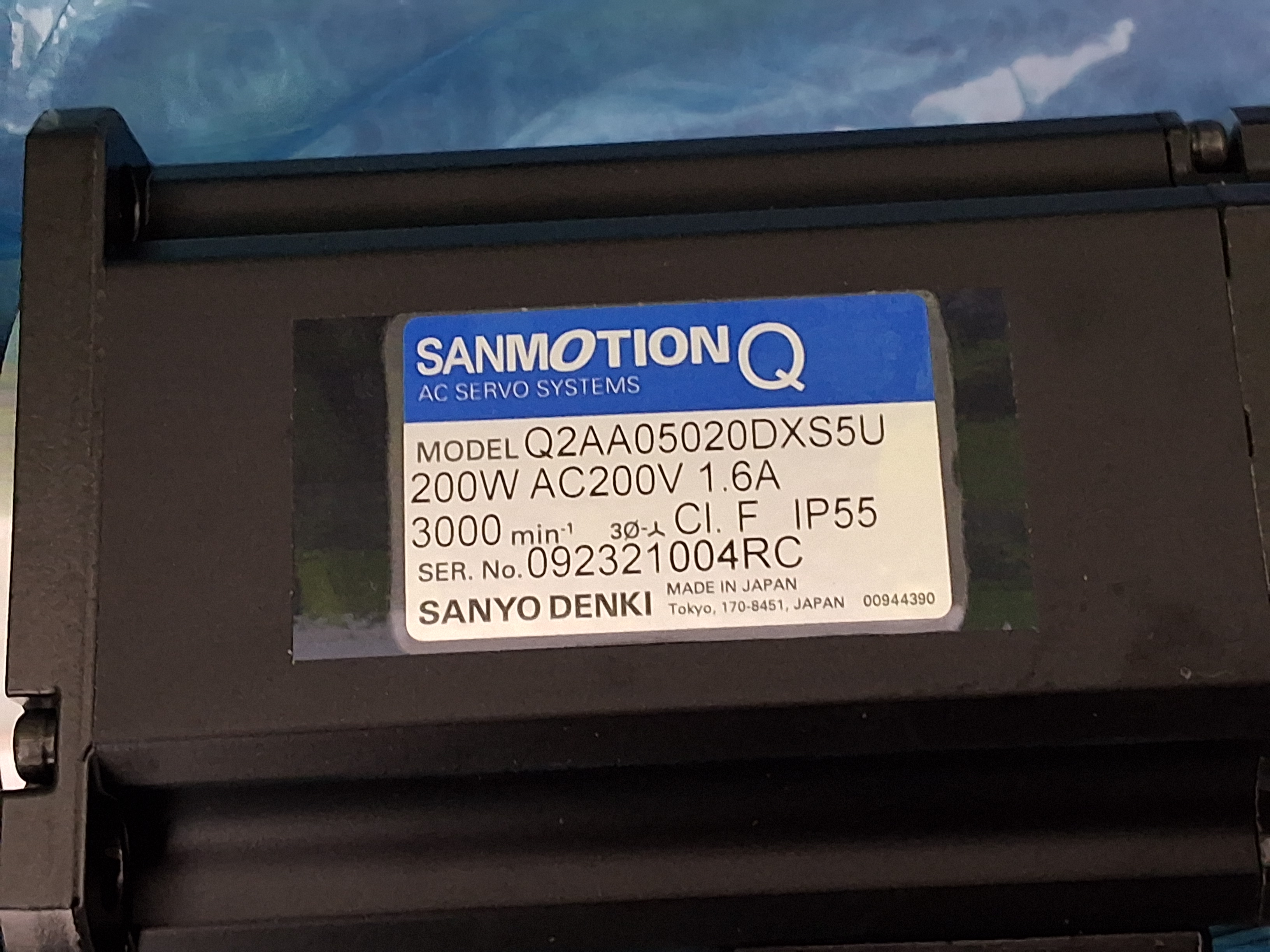 Sanyo Denki Q2AA05020DXS5U AC Servo Motor (Model: Q2AA05020DXS5U