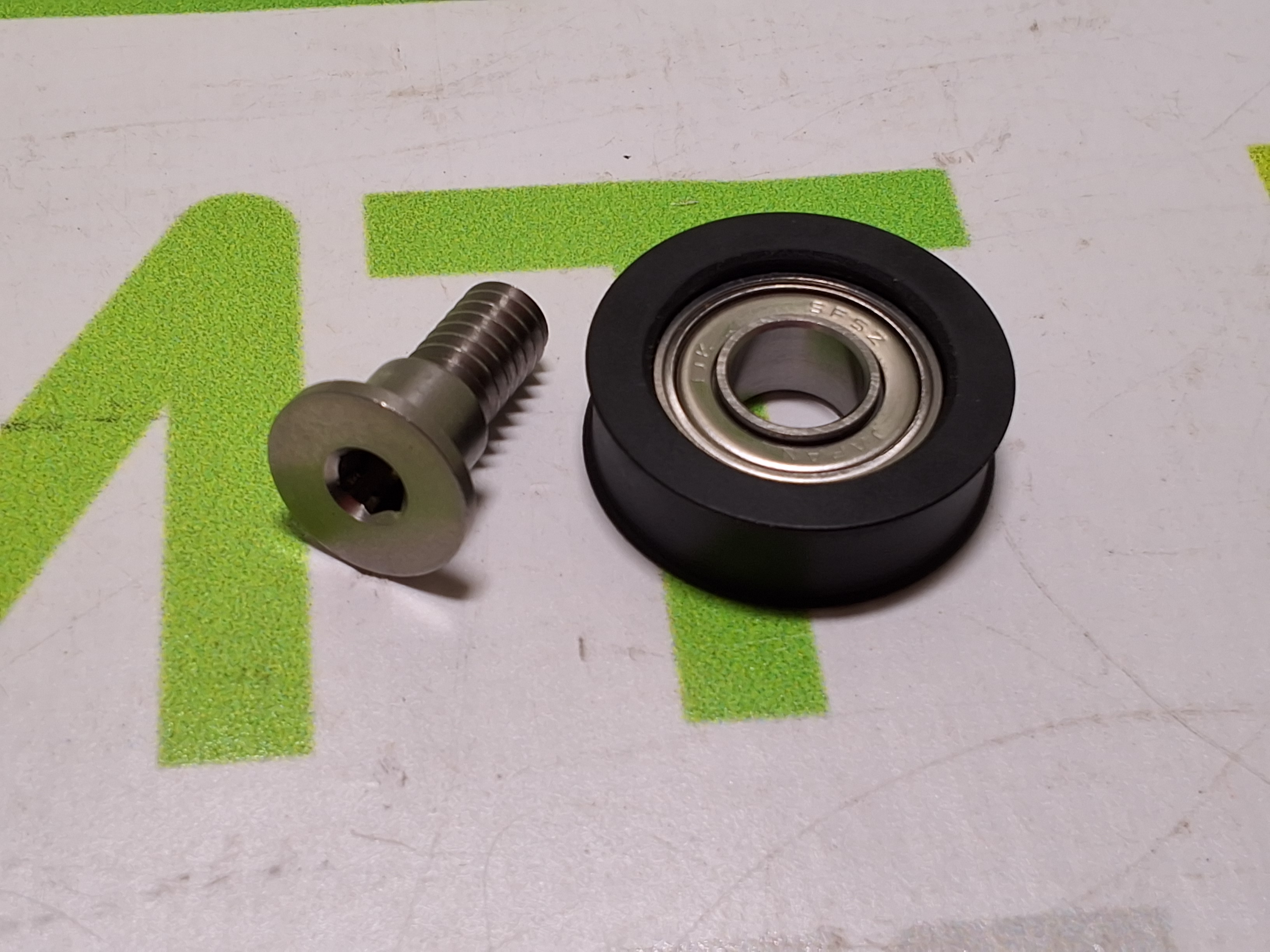 UNIVERSAL INSTRUMENTS 410833 WHEEL IDLER WITH BEARING - NEW