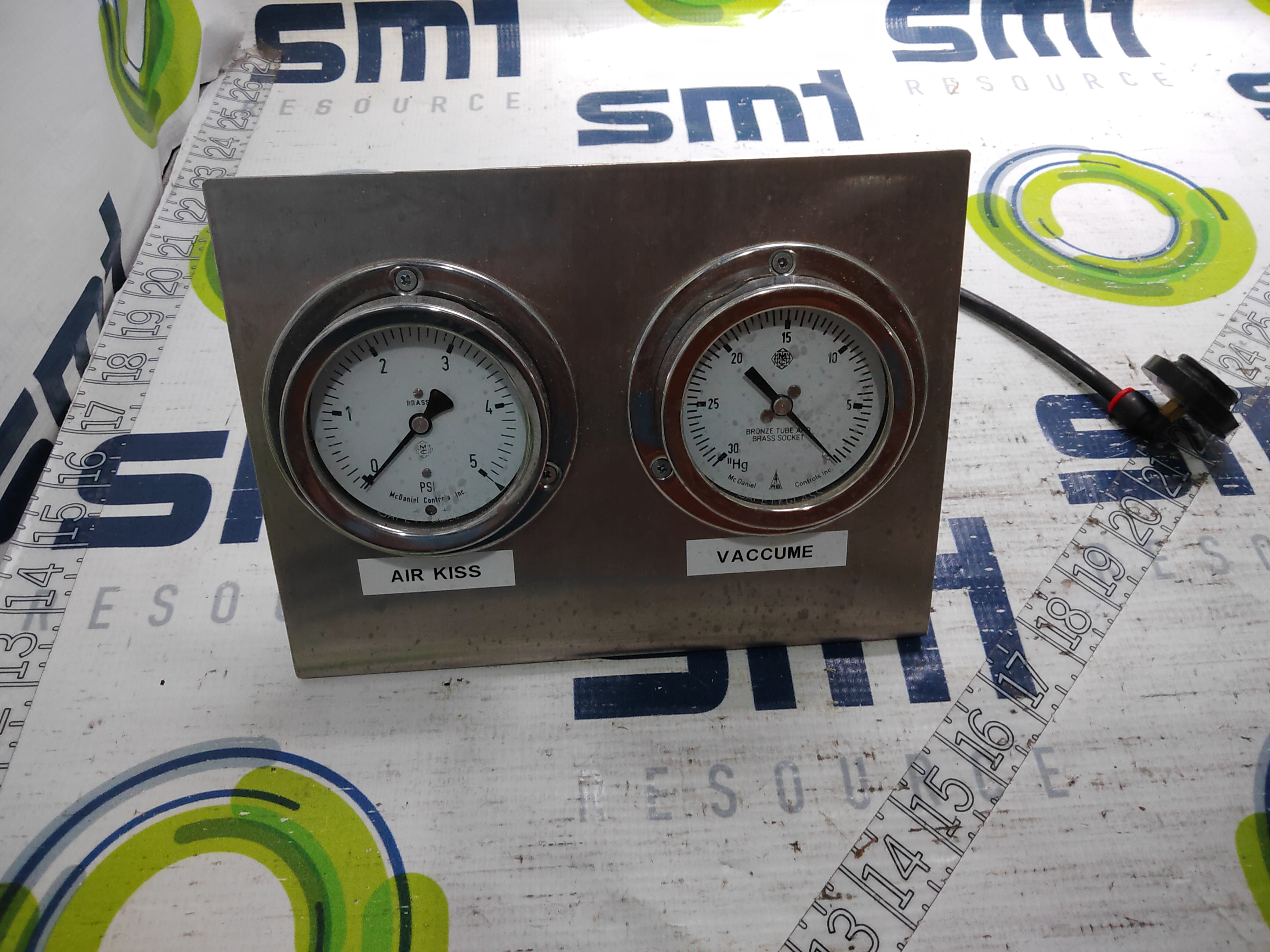 Used UNIVERSAL INSTRUMENTS 47381902 VACUUM TESTER ASSEMBLY