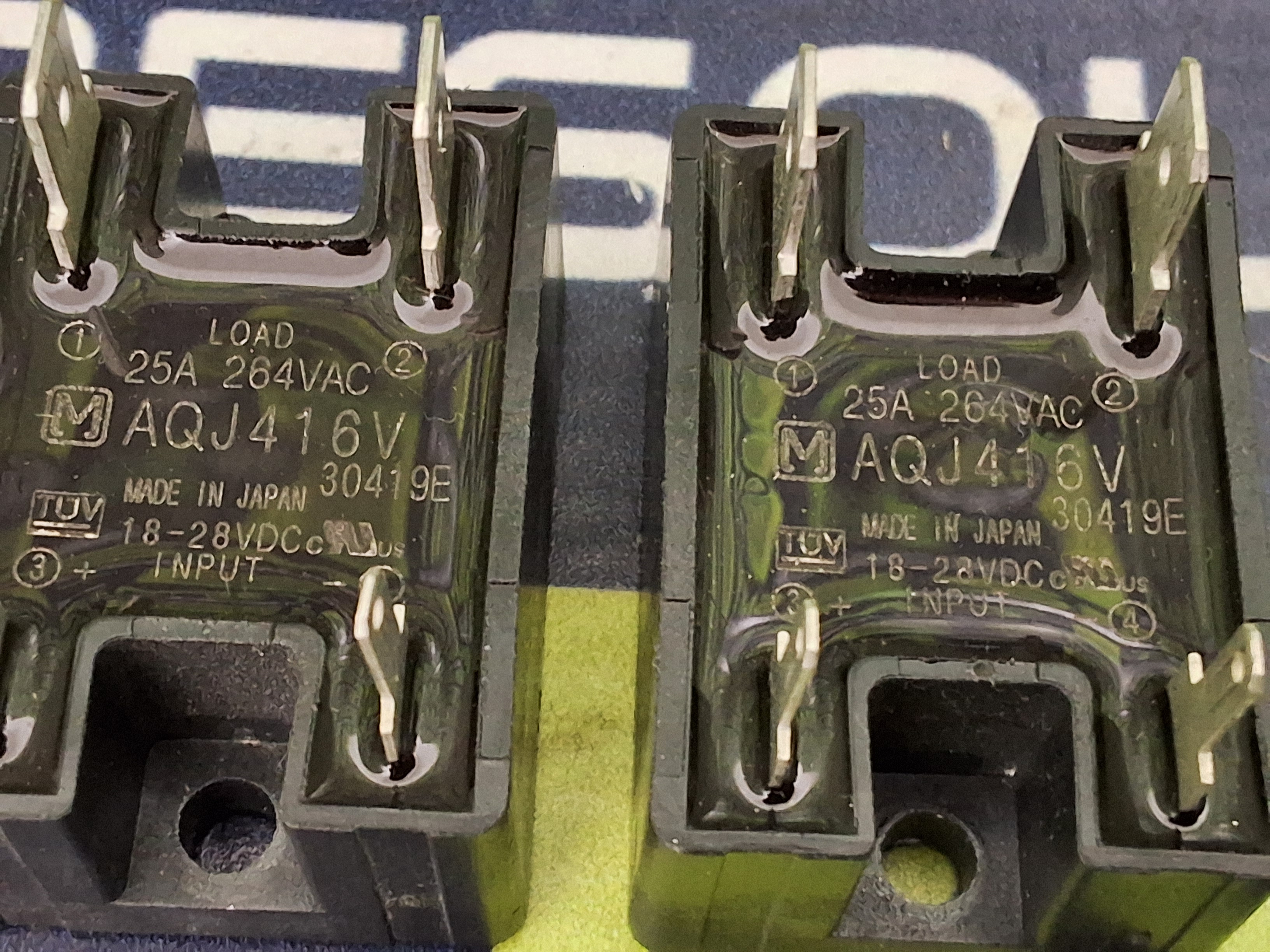 Used SOLID STATE RELAY AQJ416V 25A 264VAC