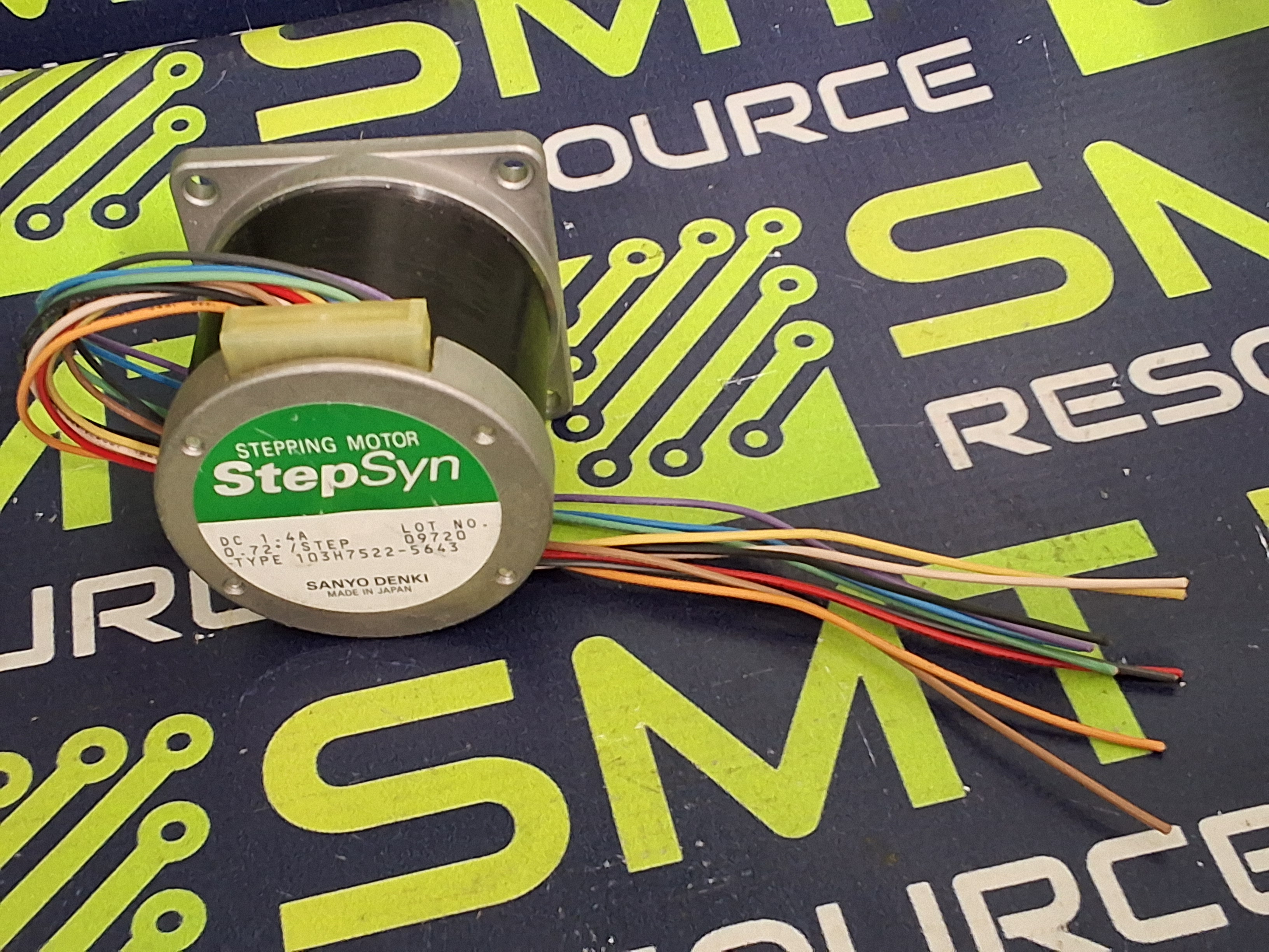 Used SANYO DENKI StepSyn 103H7522-5643 STEPPING MOTOR 0.72°/STEP 1.4A