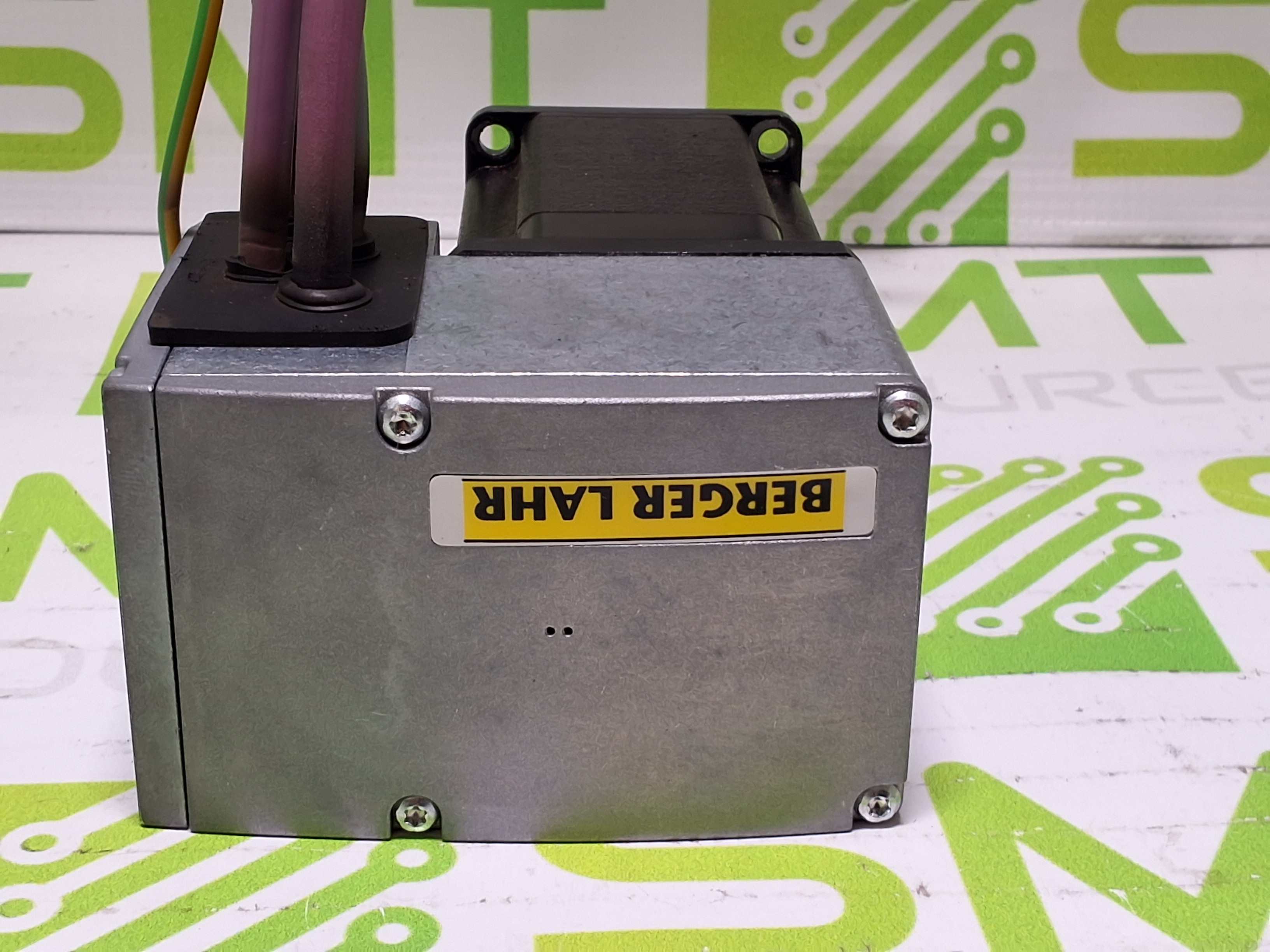 Used BERGER LAHR IFS63/2CAN-DS/---B54/O-001RPP41 SERVO MOTOR 3,5A