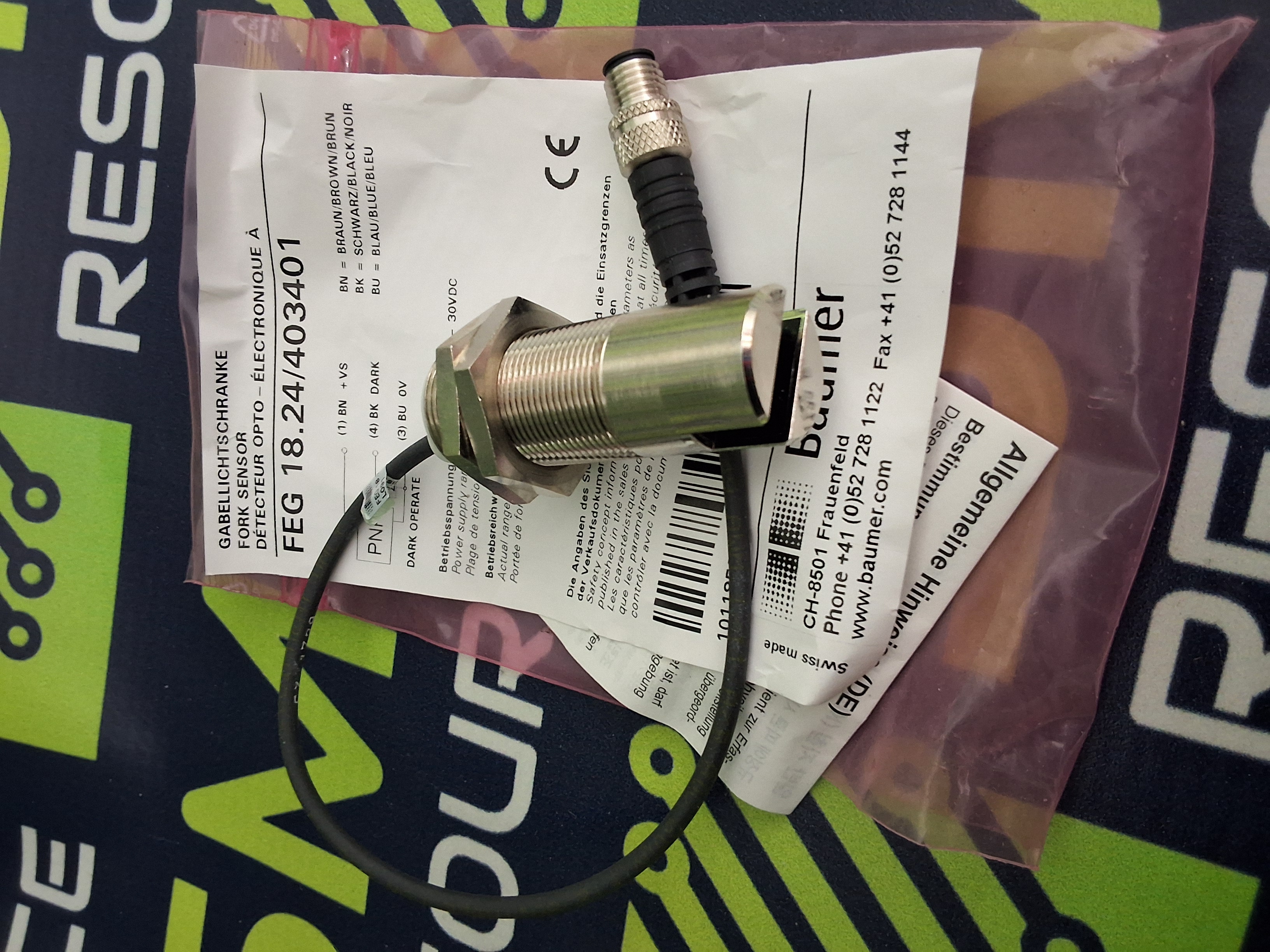 BAUMER FEG 18.24/403401 PHOTOELECTRIC FORK SENSOR