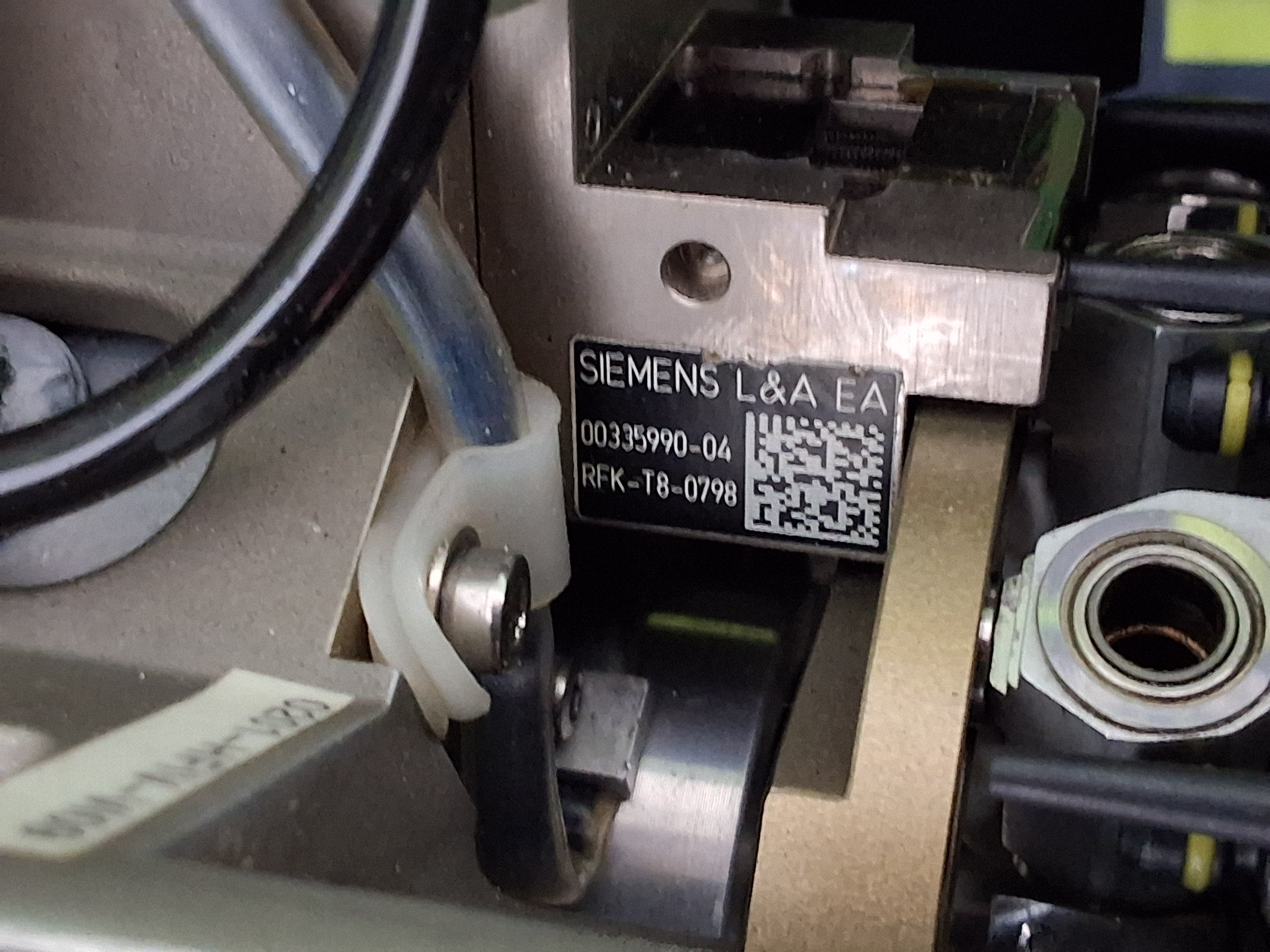 Used SIEMENS SIPLACE 00367770S02 KL-R1-0005 PICK AND PLACE COMPONENT HEAD