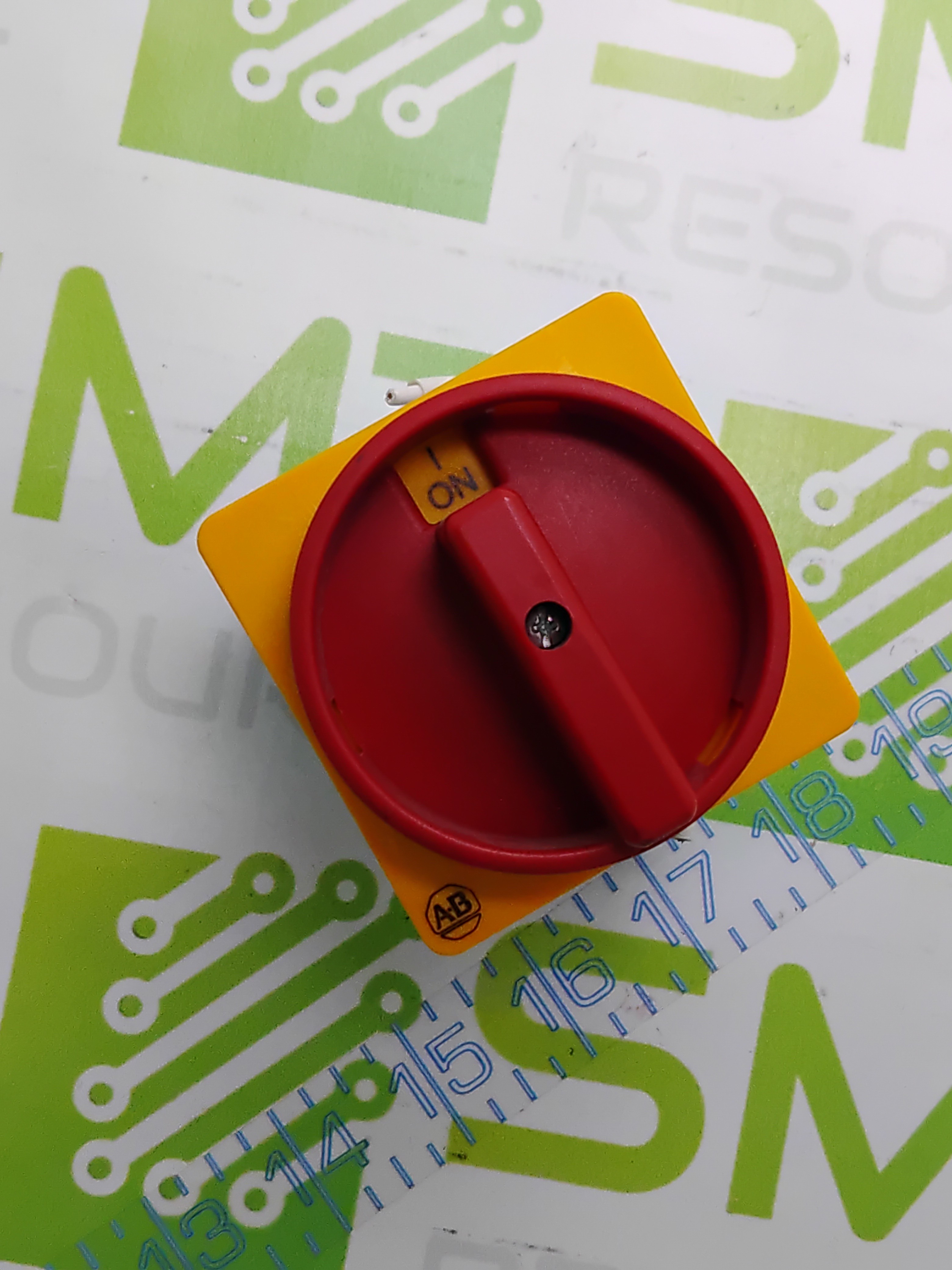 Used ALLEN BRADLEY 194E-A25-1753 B LOAD SWITCH