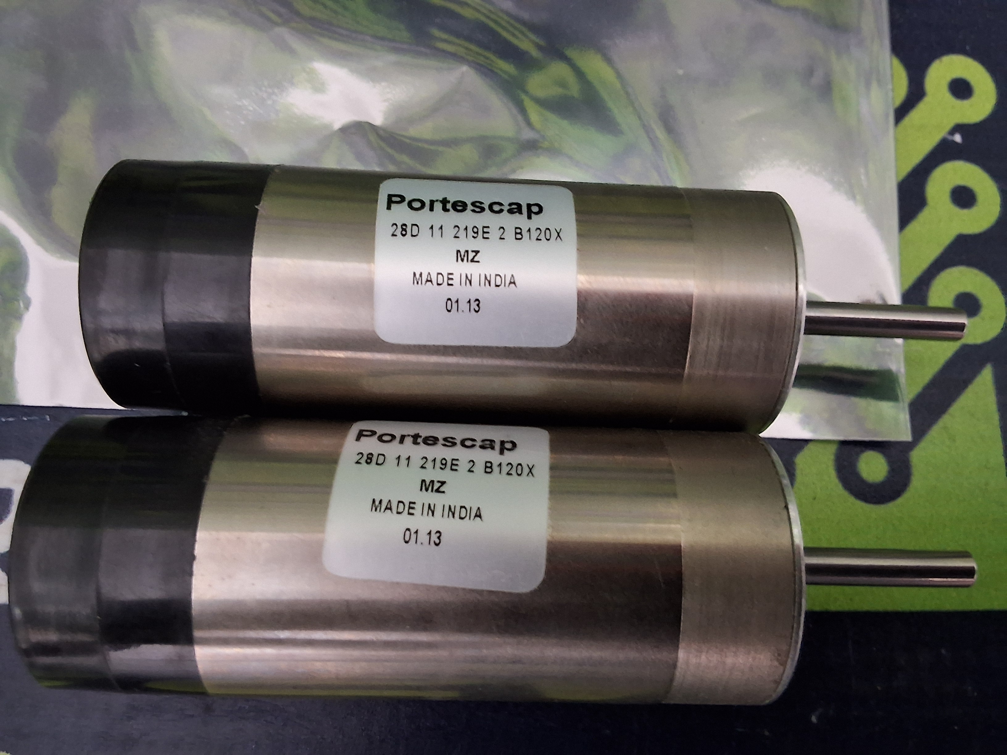 Used PORTESCAP 28D 11 219E 2 B120X SERVO MOTOR 28D11219E 2 B120X
