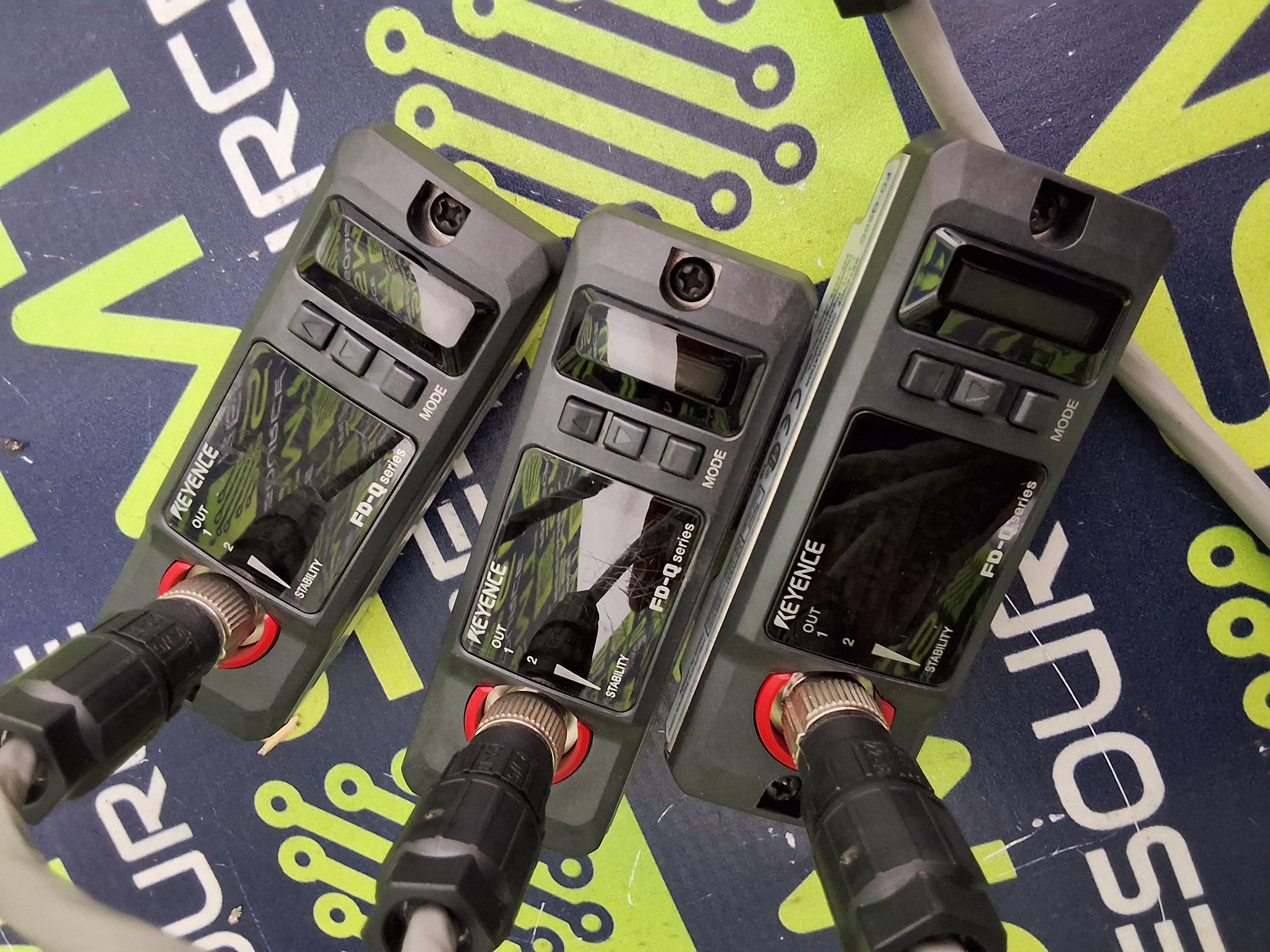 Used KEYENCE FD-Q20C DIGITAL FLOW SENSOR WITH 4-PIN CABLE FD-Q SERIES