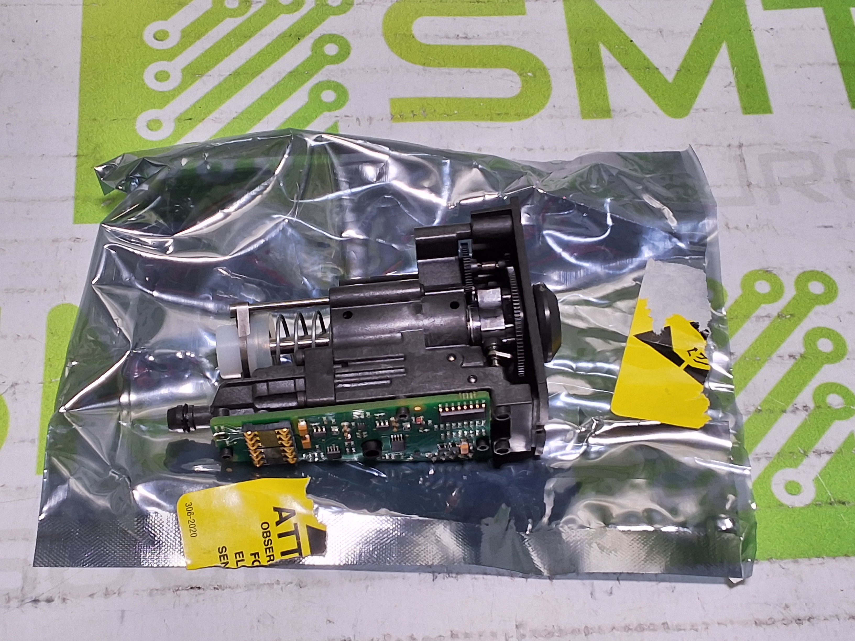 UNIVERSAL INSTRUMENTS 51501802X LIGHTNING HEAD HSC SPINDLE ASSEMBLY - BRAND NEW