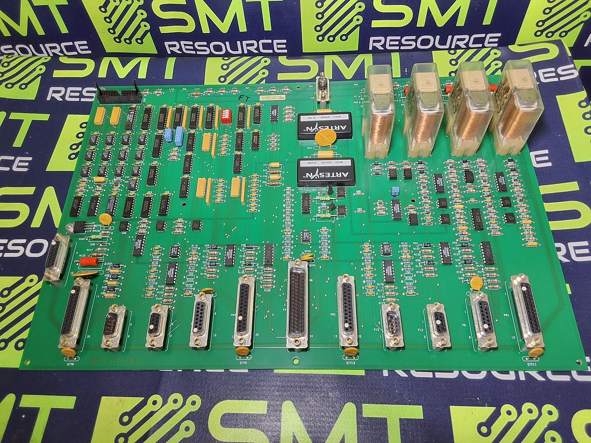 Used UNIVERSAL INSTRUMENTS 46469301 / 45890901 X-Y AMP INTERFACE ASSEMBLY 