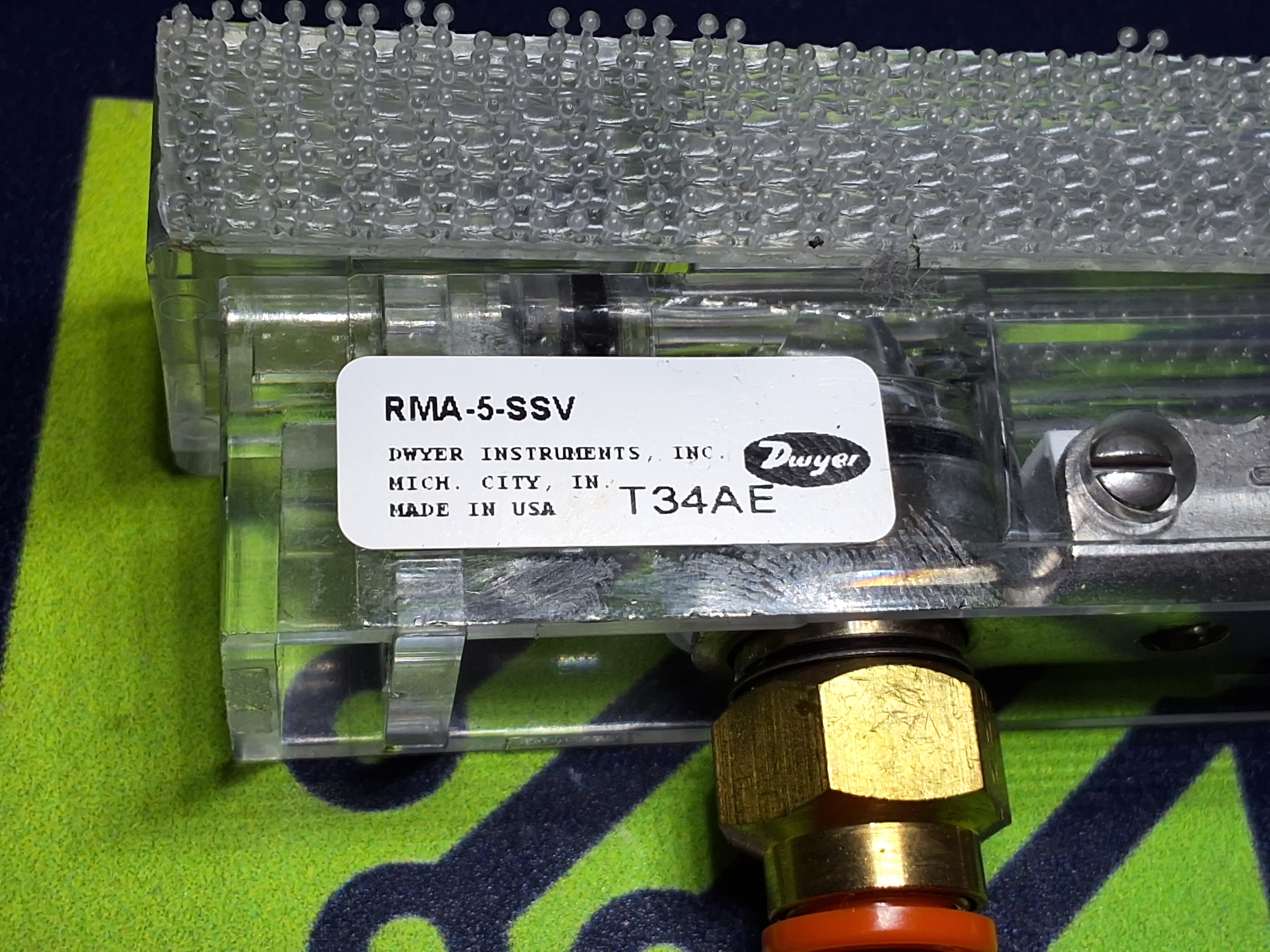 Used DWYER RMA-5-SSV FLOW METER 0-10 SCFH AIR