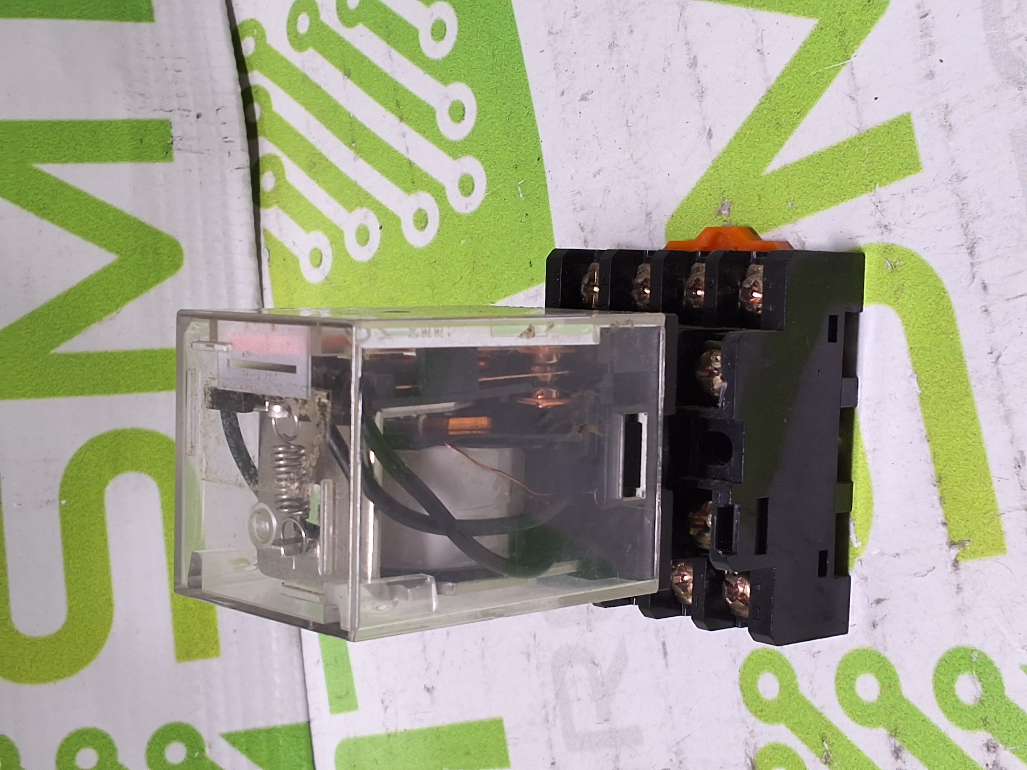 Used OMRON MK3P-I GENERAL PURPOSE RELAY 10A 250VAC