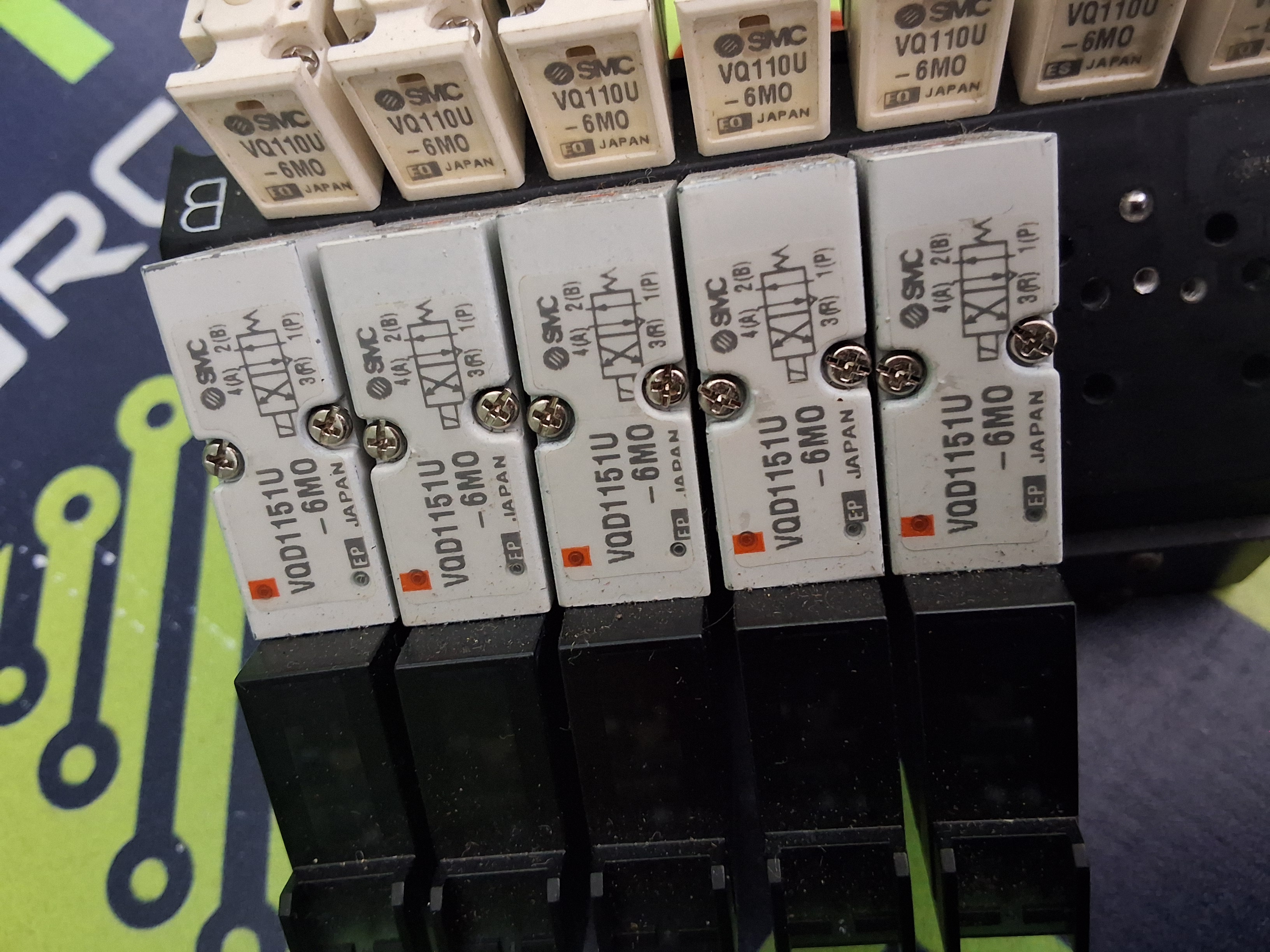 Used SMC D-477-980002BP PNEUMATIC AIR VALVE BLOCK D-477-980002