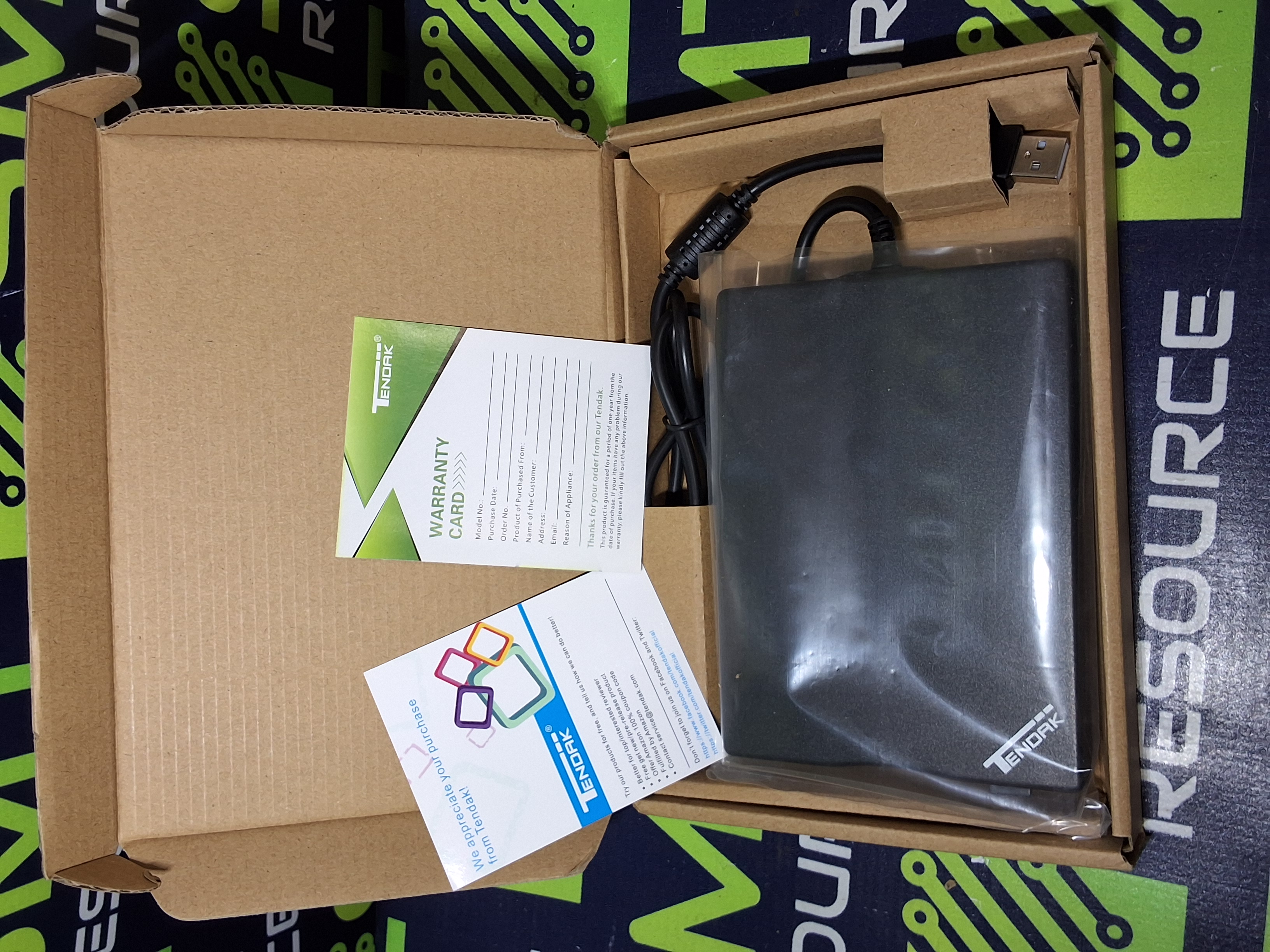 TENDAK 19308801-19 USB PORTABLE DISKETTE DRIVE - BRAND NEW