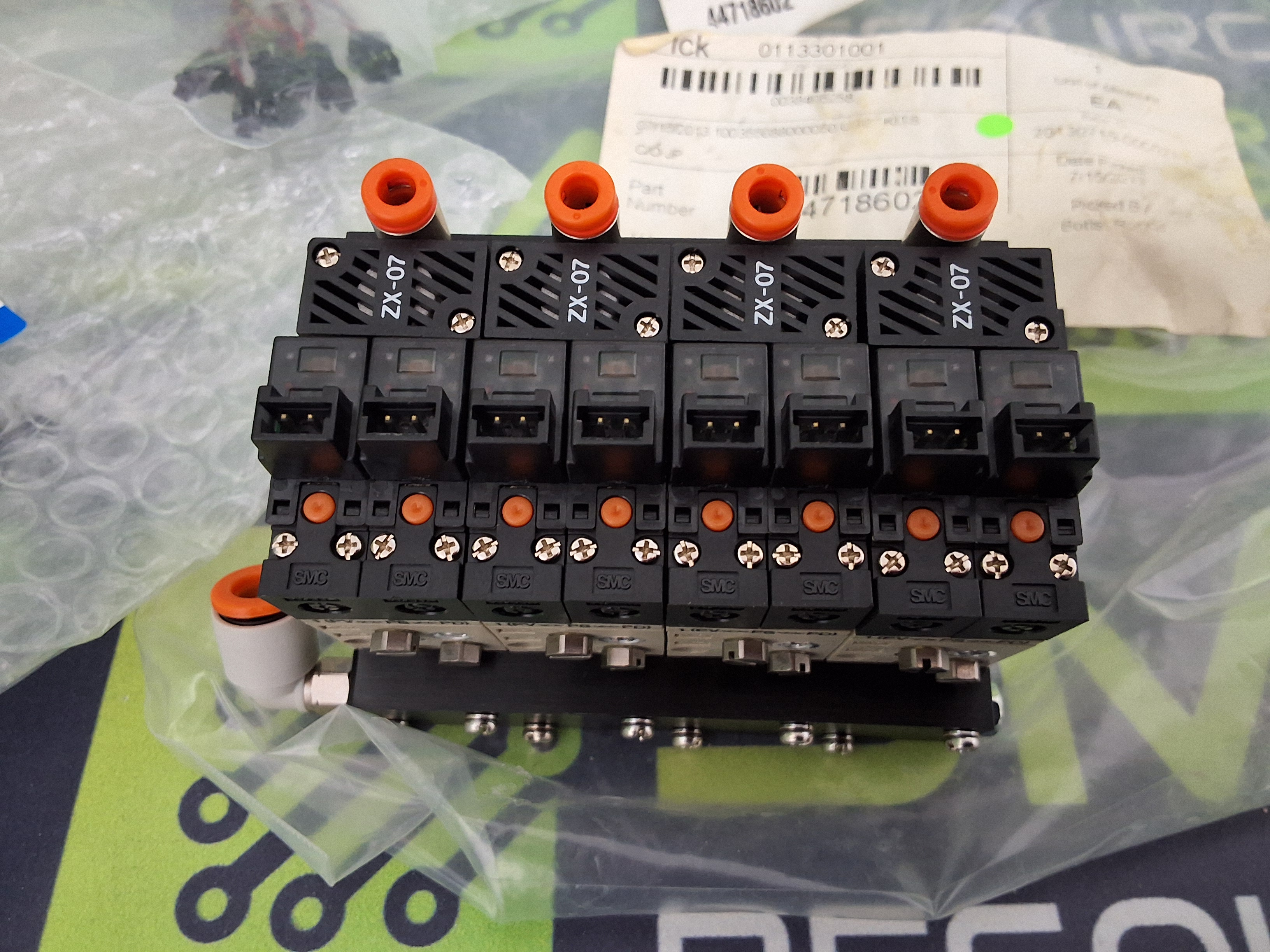 Used SMC ZZX-DBJ00068 VALVE MANI