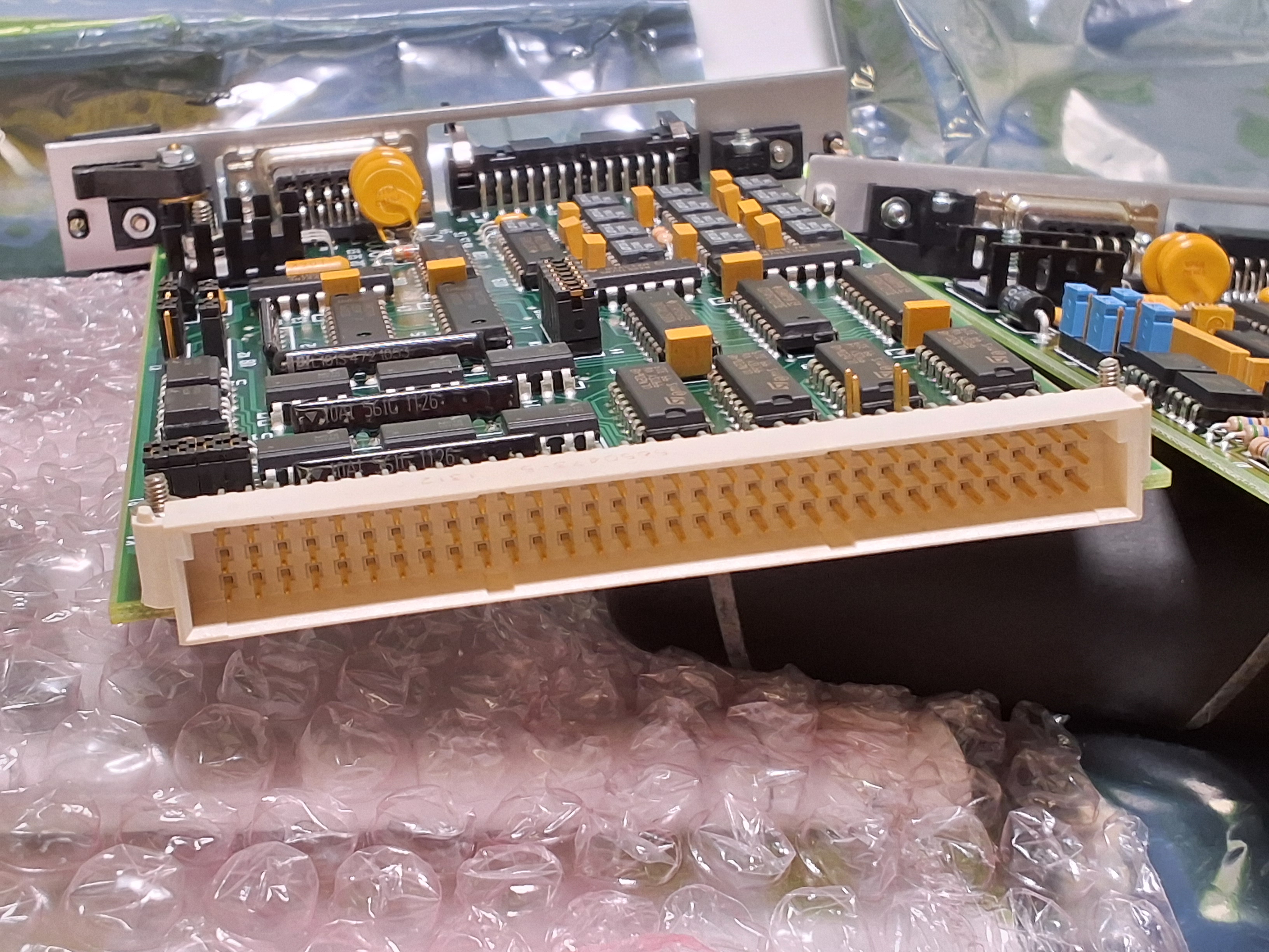 Used UNIVERSAL INSTRUMENTS 44316801 MM16 I/O ASM BOARD