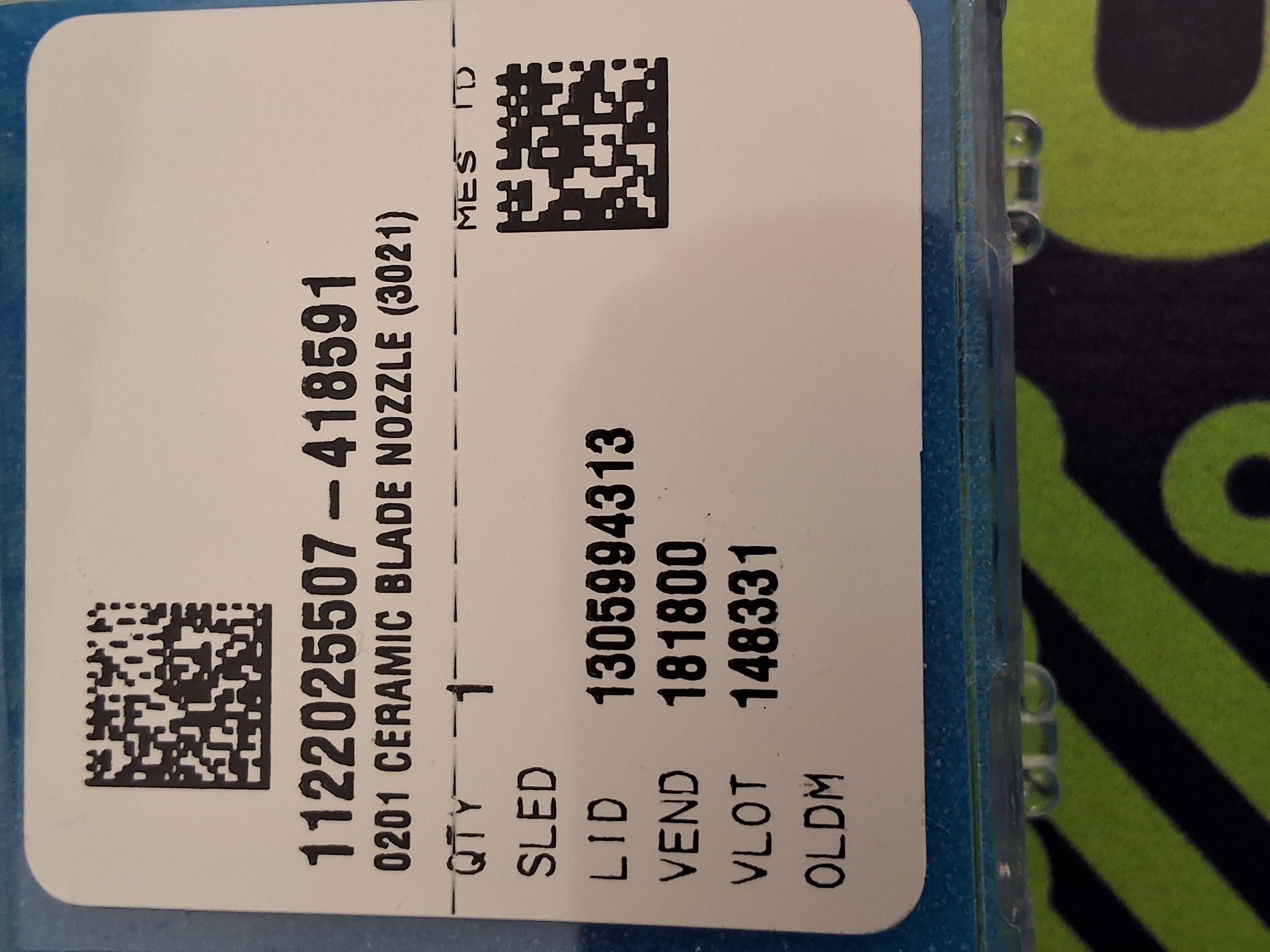 Used UNIVERSAL INSTRUMENTS 3021 CERAMIC BLADE 0201 NOZZLE 51305414