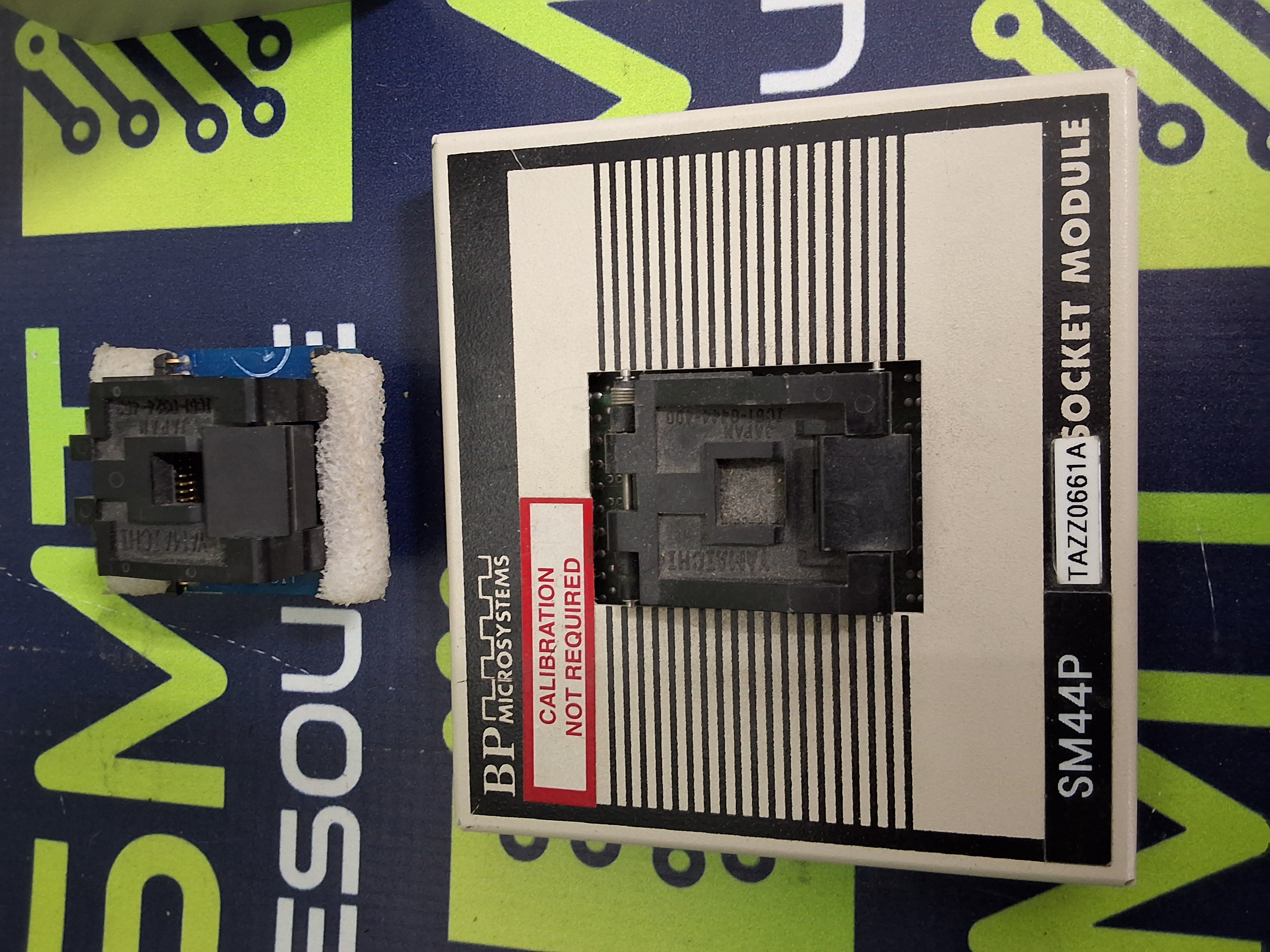 Used BP MICROSYSTEMS BP-1200 UNIVERSAL DEVICE PROGRAMMER WITH SM44P SOCKET MODULE AND CABLES