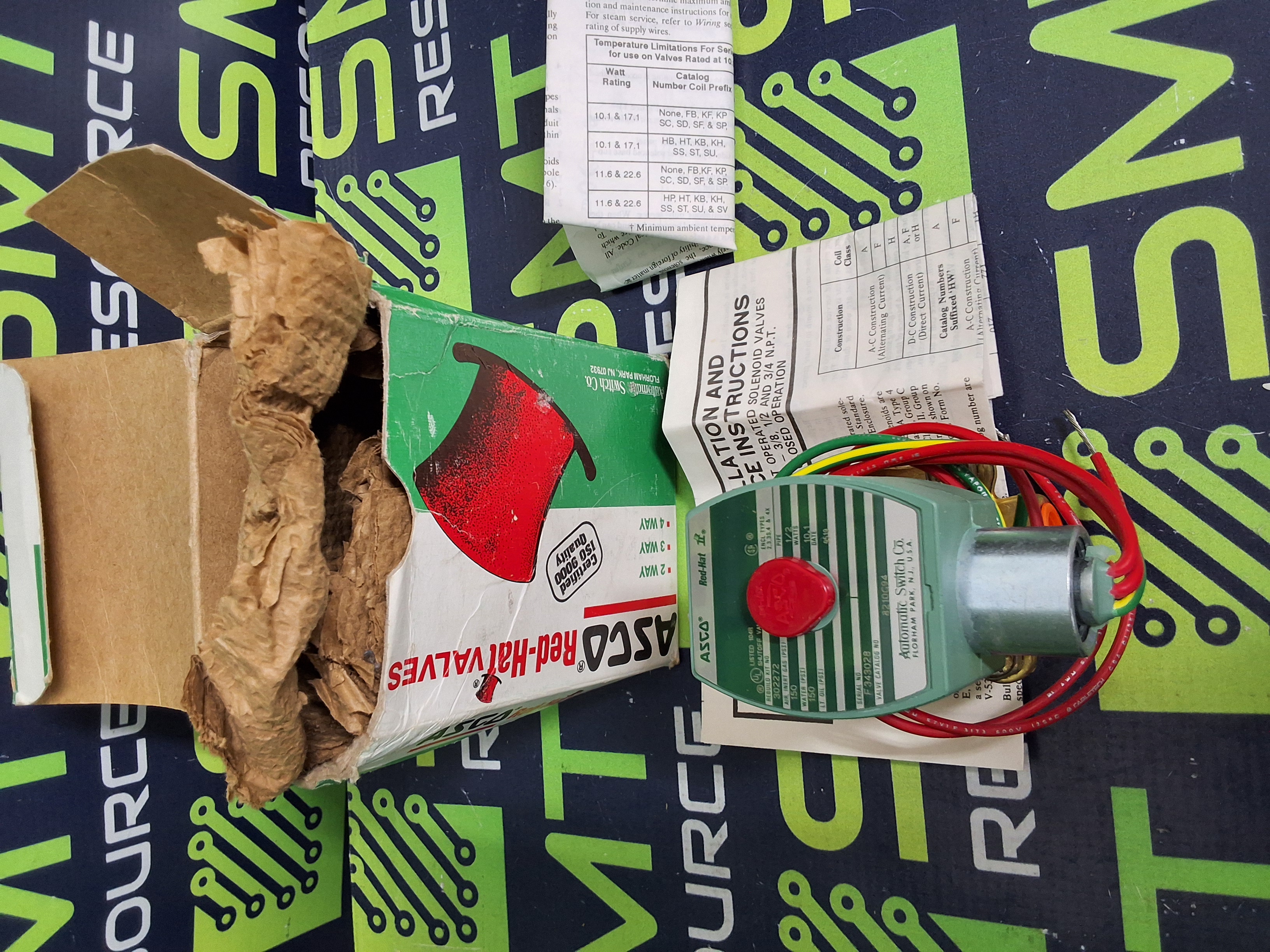 ASCO 8210G94 BRASS SOLENOID VALVE 150PSI - BRAND NEW