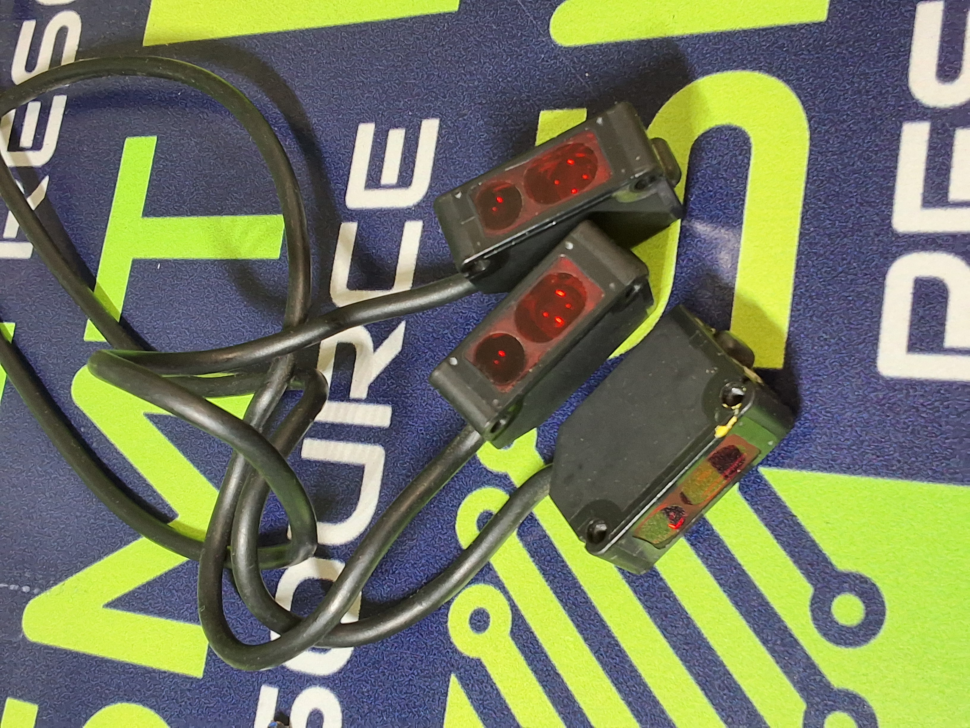 Used PANASONIC CX-442 PHOTOELECTRIC SENSOR SWITCH - LOT OF 3