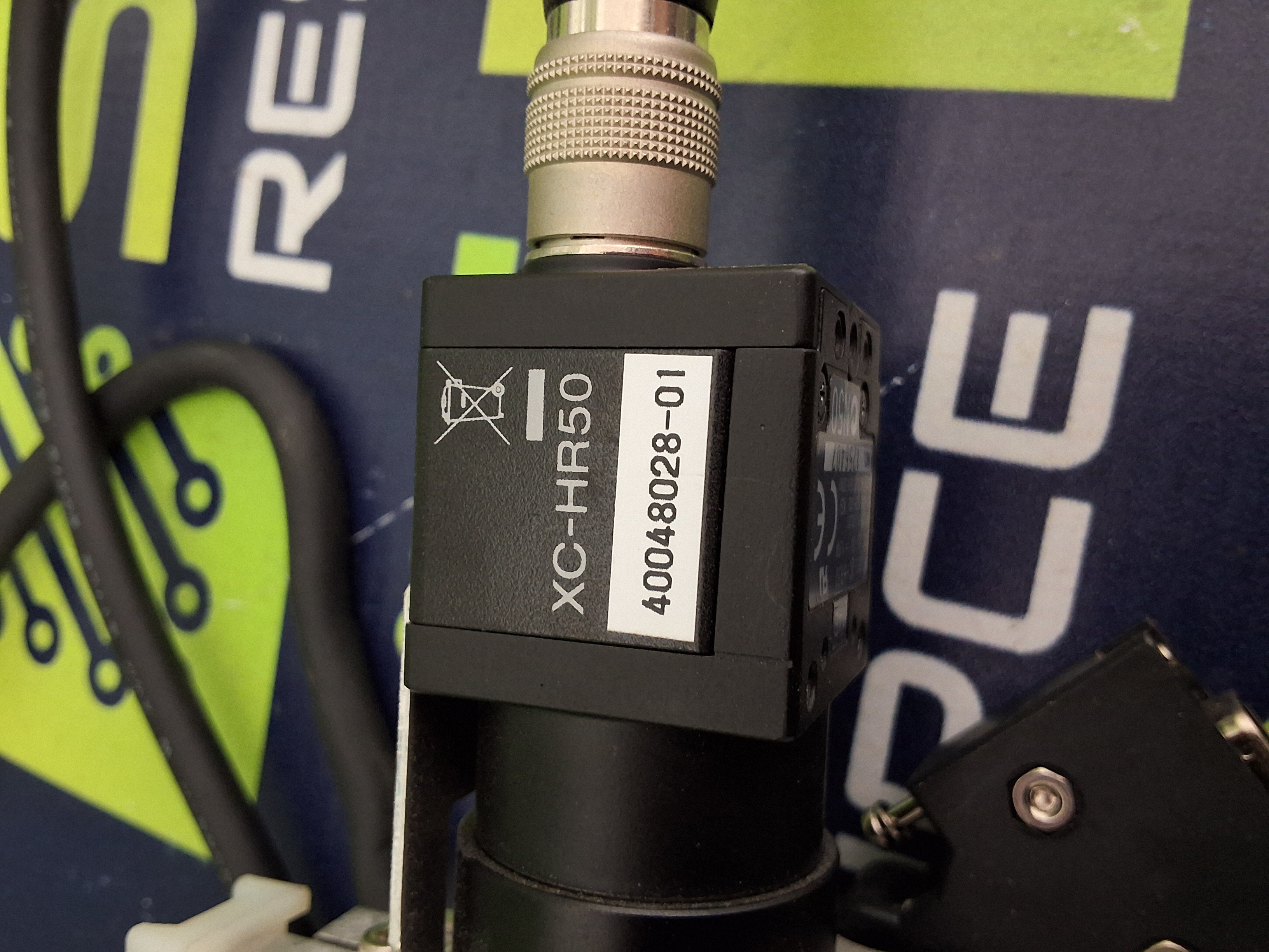 Used SONY XC-HR50 CCD CAMERA WITH JUKI 40047507 / 40047508 OCC LIGHT ASSEMBLY 40047511 / 40047512