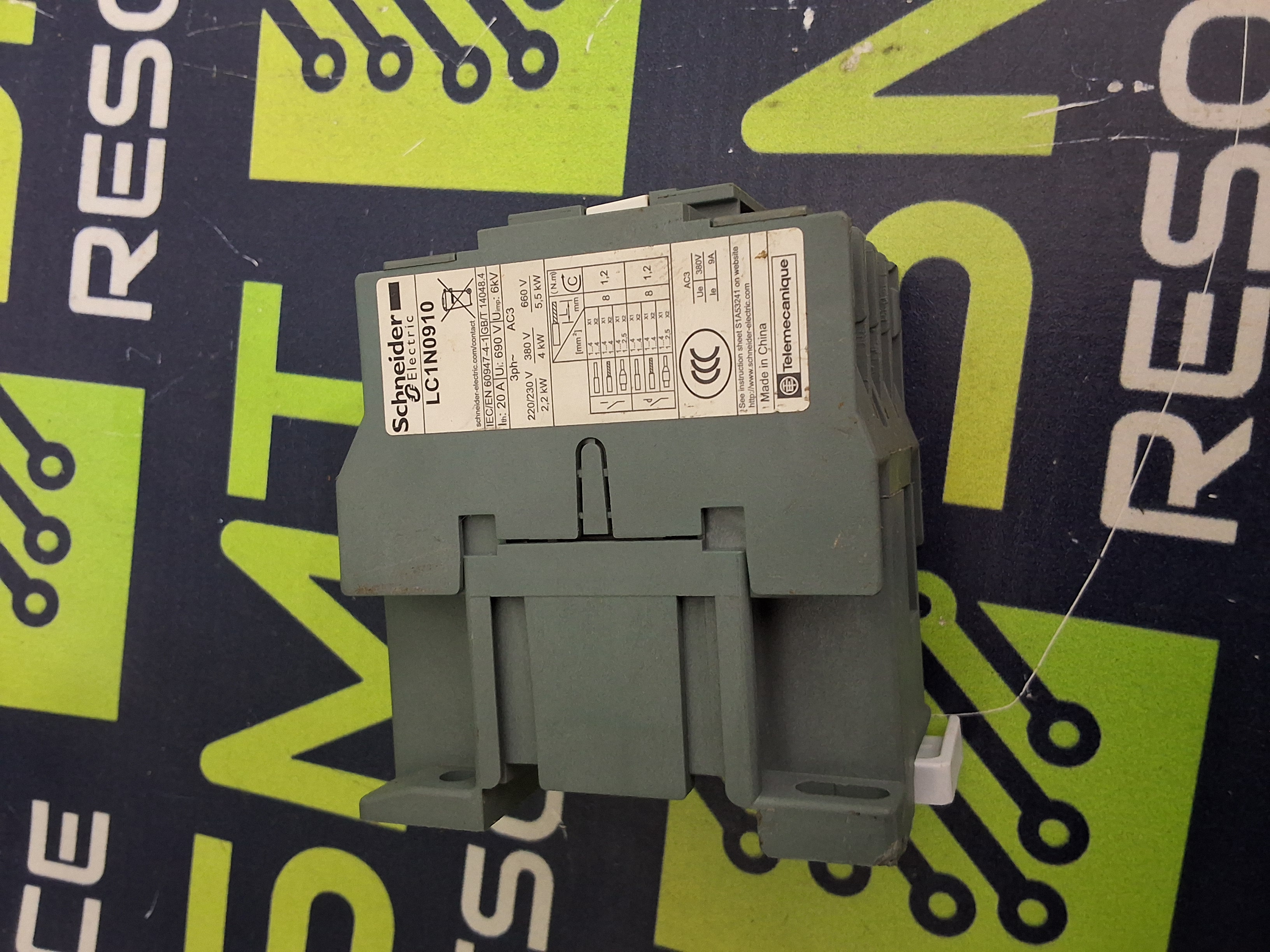 Used SCHNEIDER ELECTRIC LC1N0910 CONTACTOR