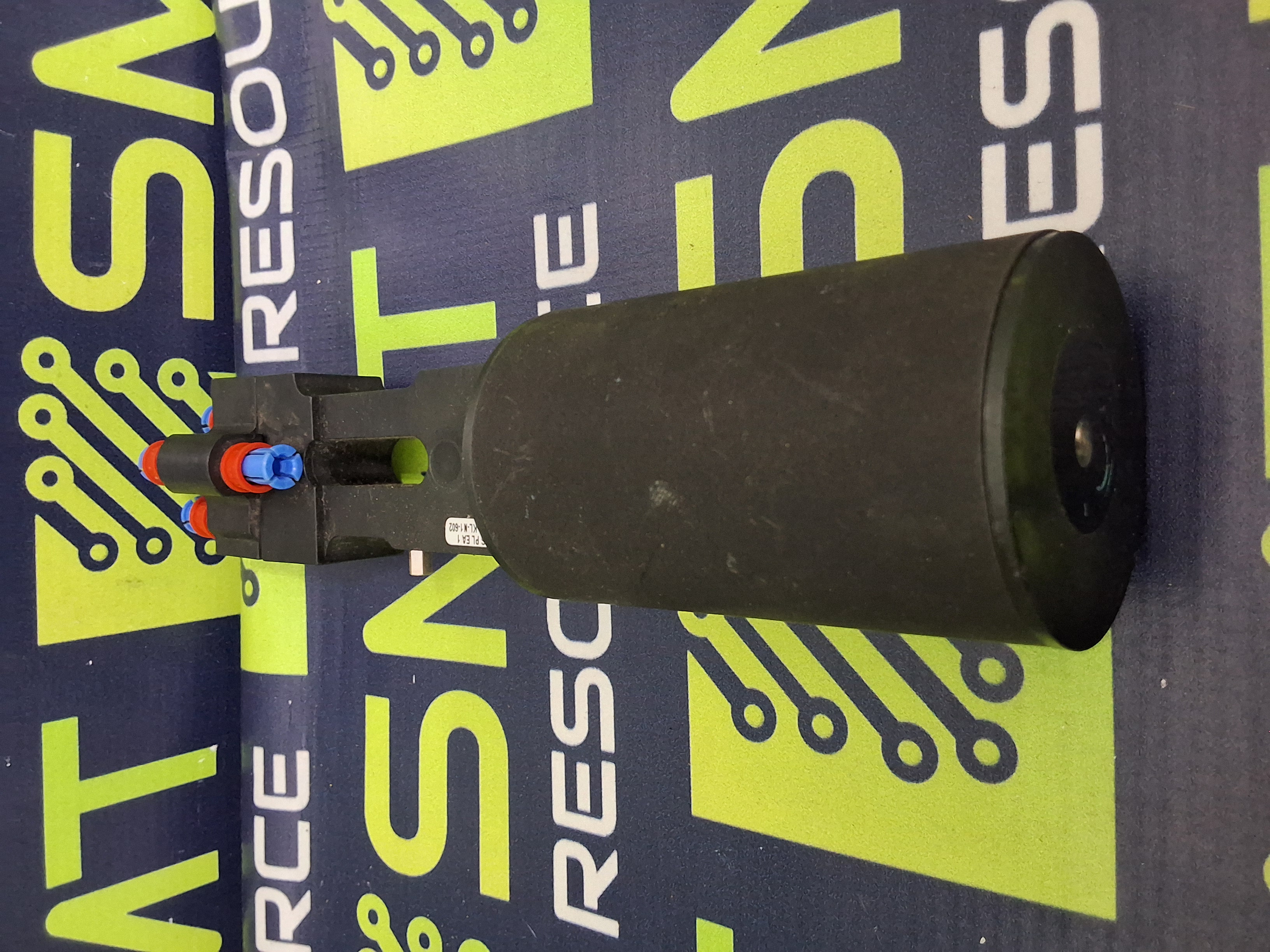 Used SIEMENS 00319823S02 VACUUM NOZZLE ASSEMBLY 00319823-02
