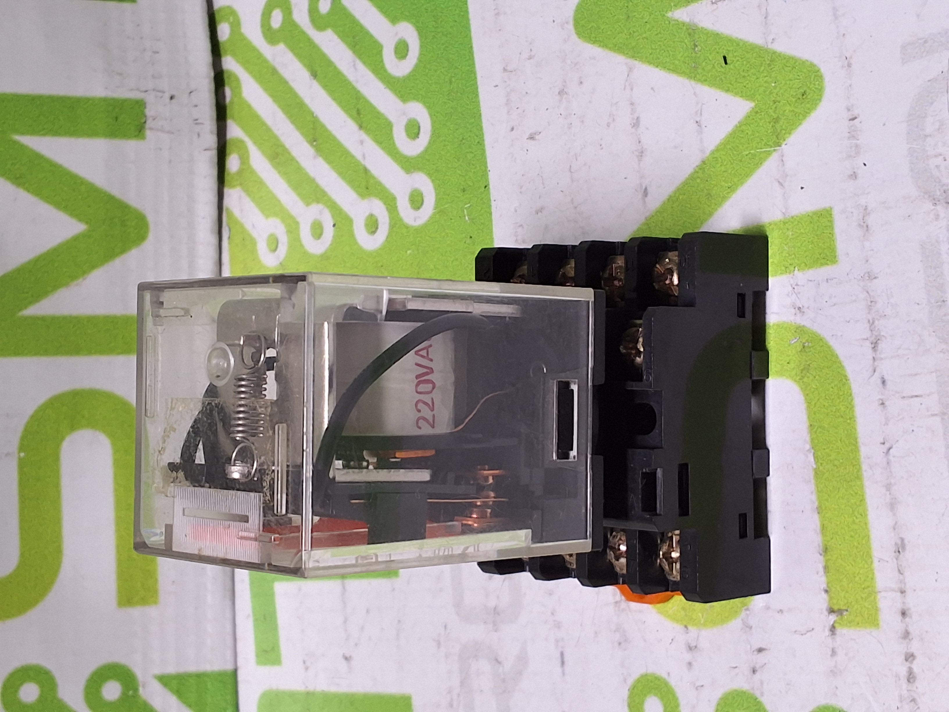 Used OMRON MK3P-I GENERAL PURPOSE RELAY 10A 250VAC