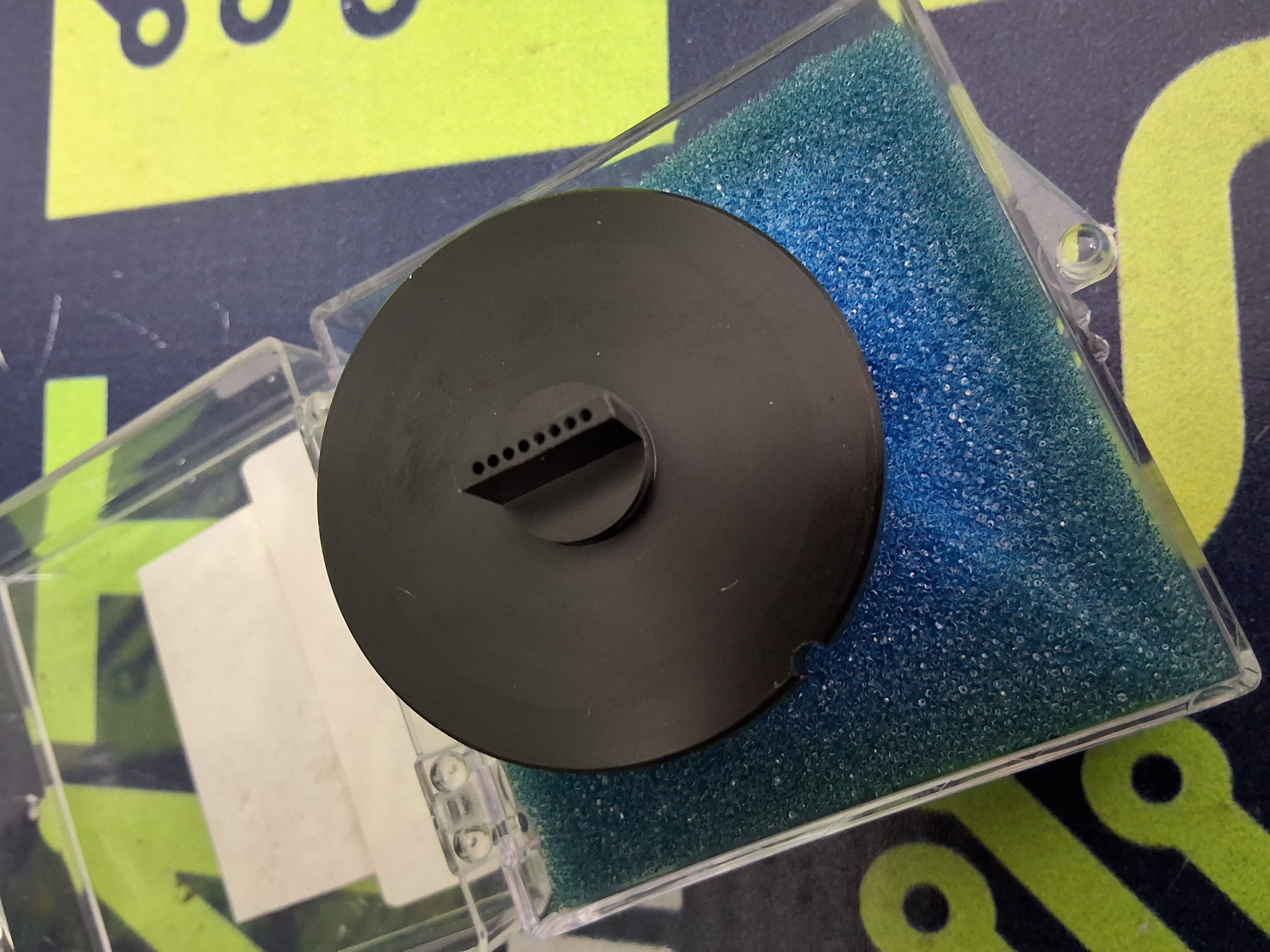 Used UNIVERSAL INSTRUMENTS 2019-4441 GSM NOZZLE 10.19