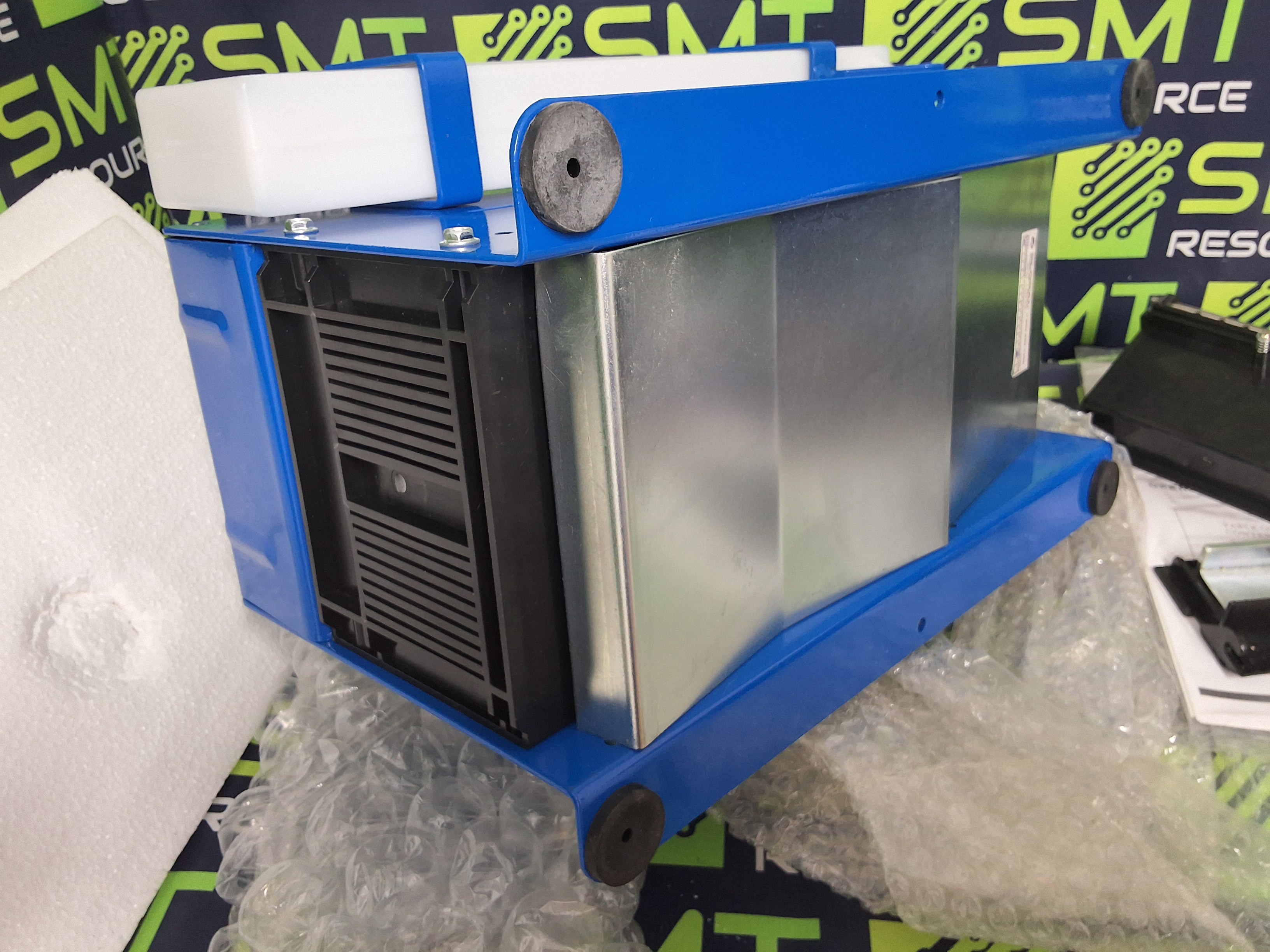 Used GLOBAL INDUSTRIAL FX-800 / 300713 MANUAL GUMMED WATER ACTUVATED TAPE DISPENSER 
