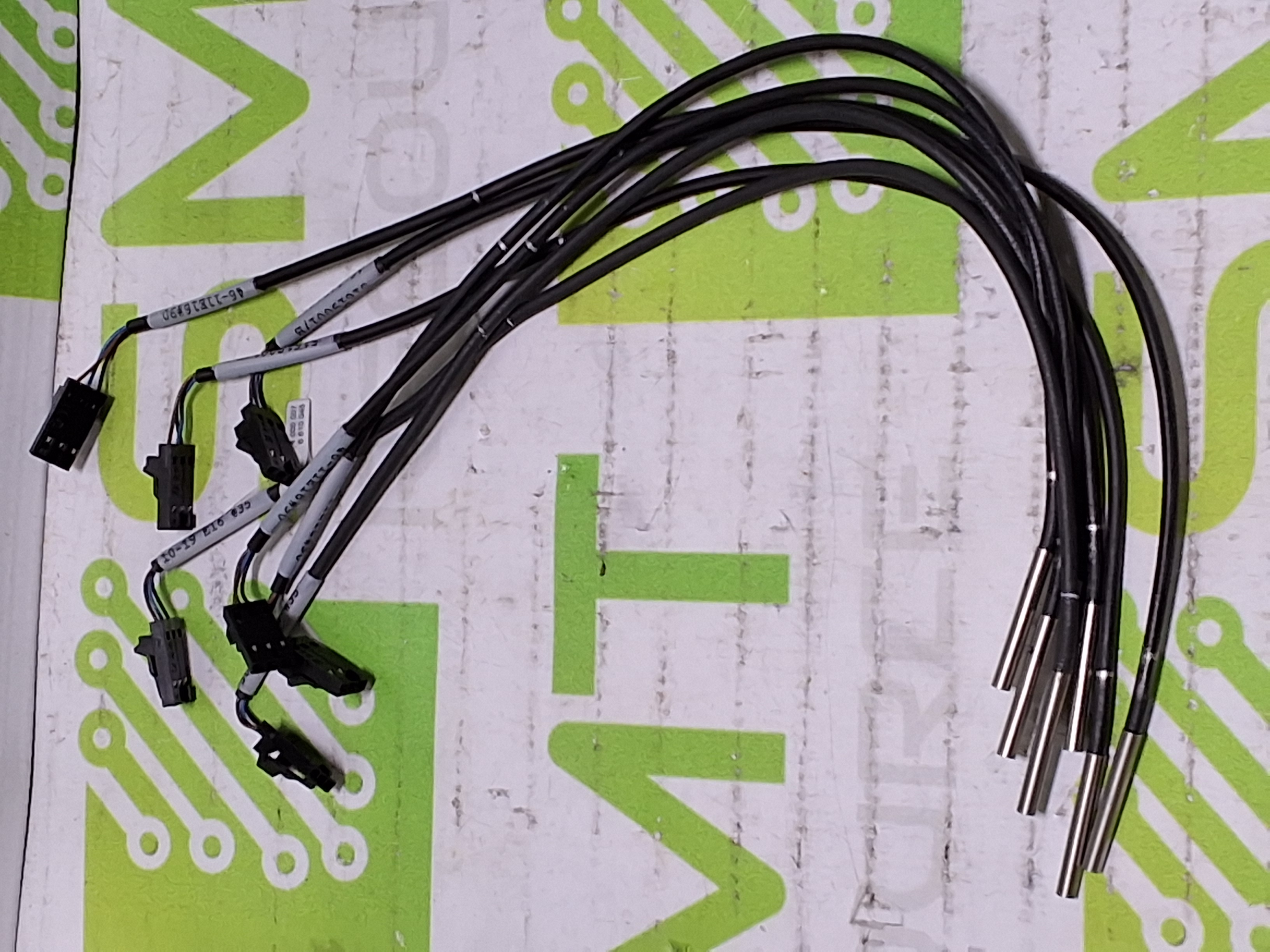 Used UNIVERSAL INSTRUMENTS PROXIMITY SENSOR 51619001/B 