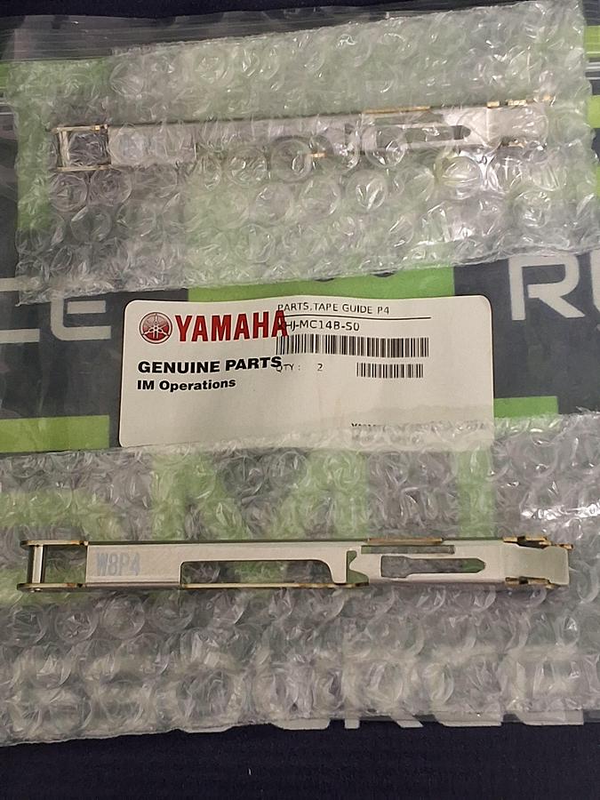 YAMAHA KHJ-MC14B-S0 TAPE GUIDE P4 4mm - LOT OF 2 - BRAND NEW