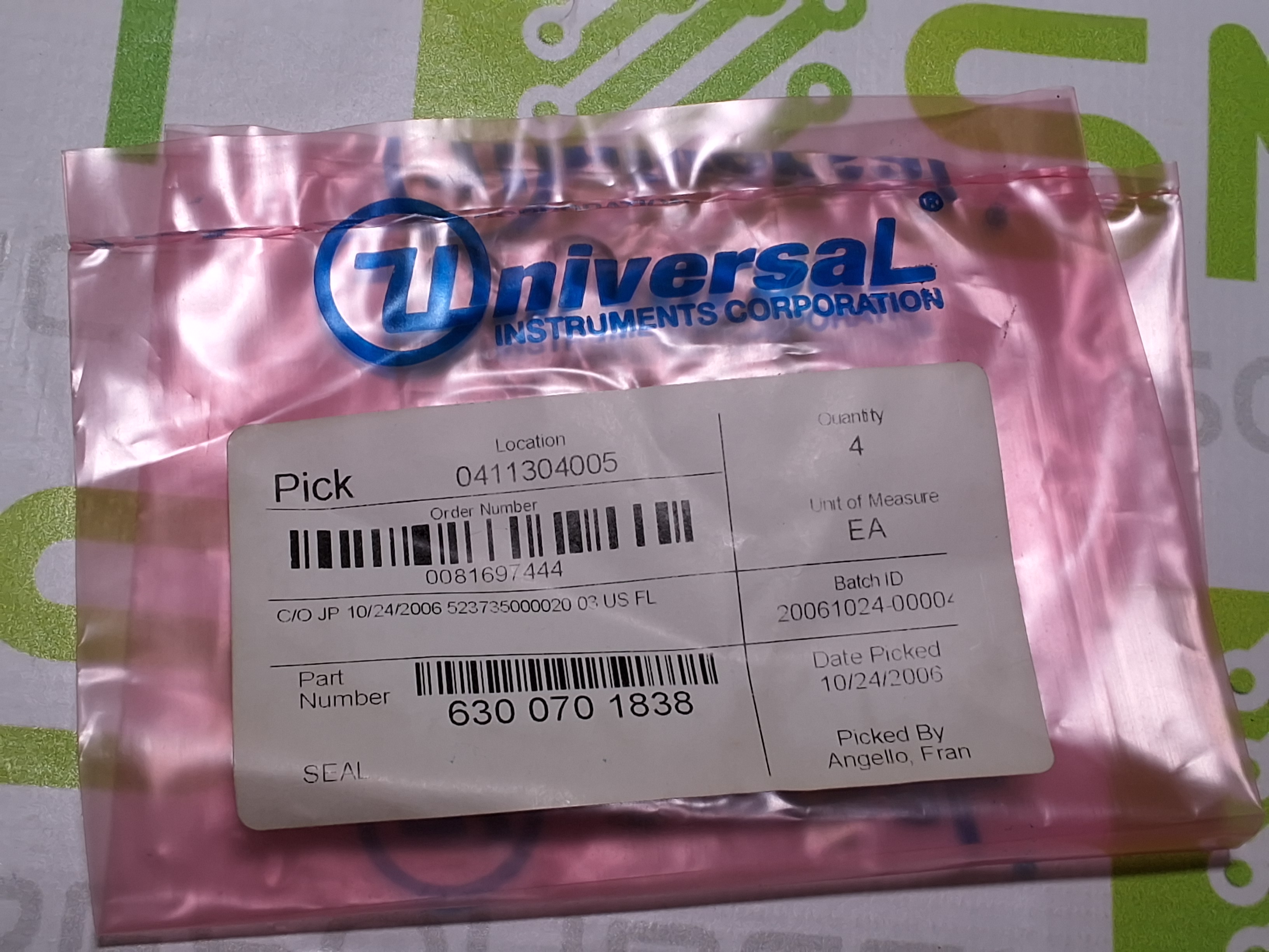 UNIVERSAL INSTRUMENTS  630 070 1838 SEAL - LOT OF 4 - NEW