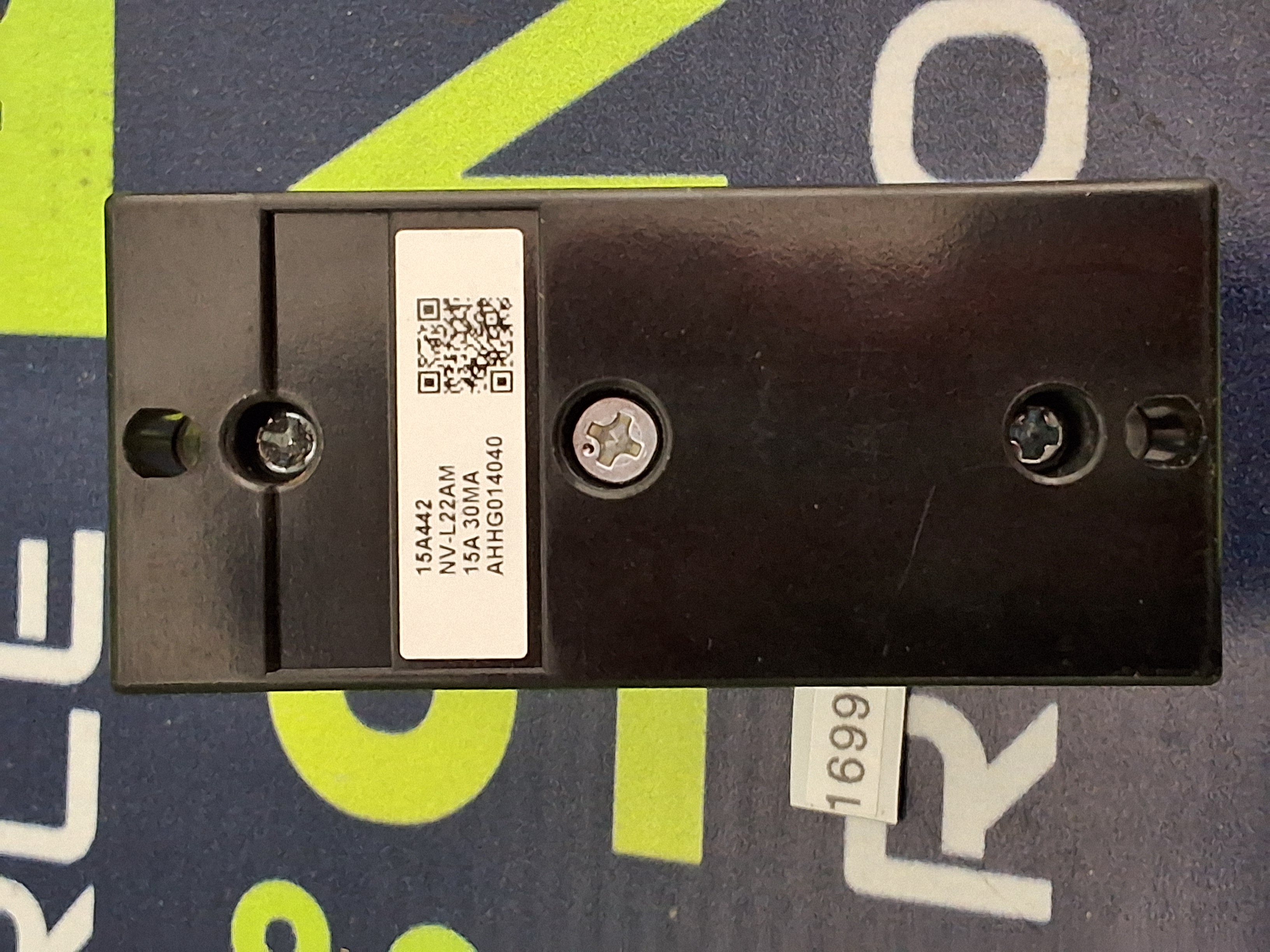 Used MITSUBISHI NV-L22AM SAFETY CIRCUIT BREAKER 2P 15A 100-200VAC 30mA