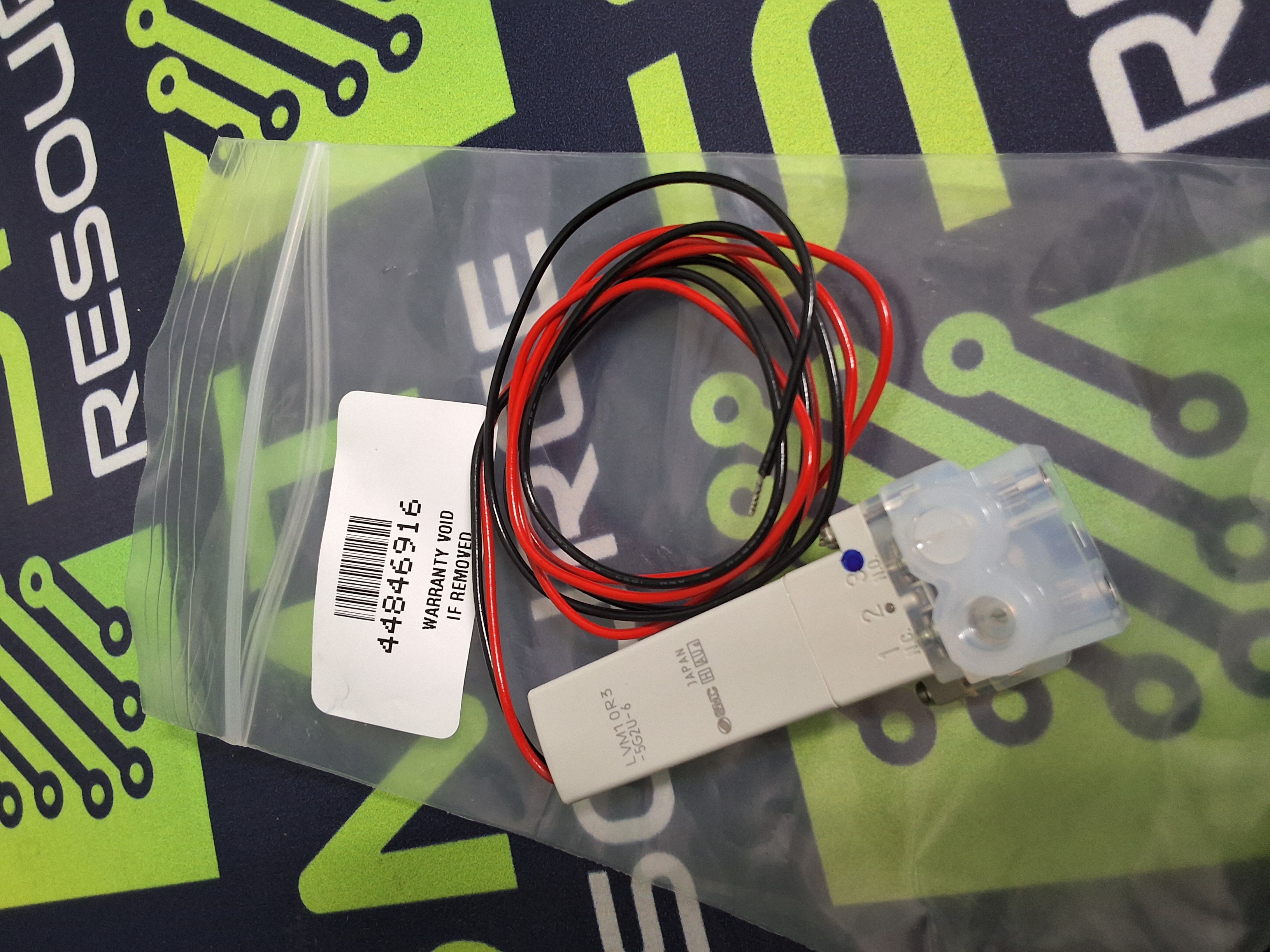 SMC LVM10R3-5G2U-6 SOLENOID VALVE 24VDC - BRAND NEW
