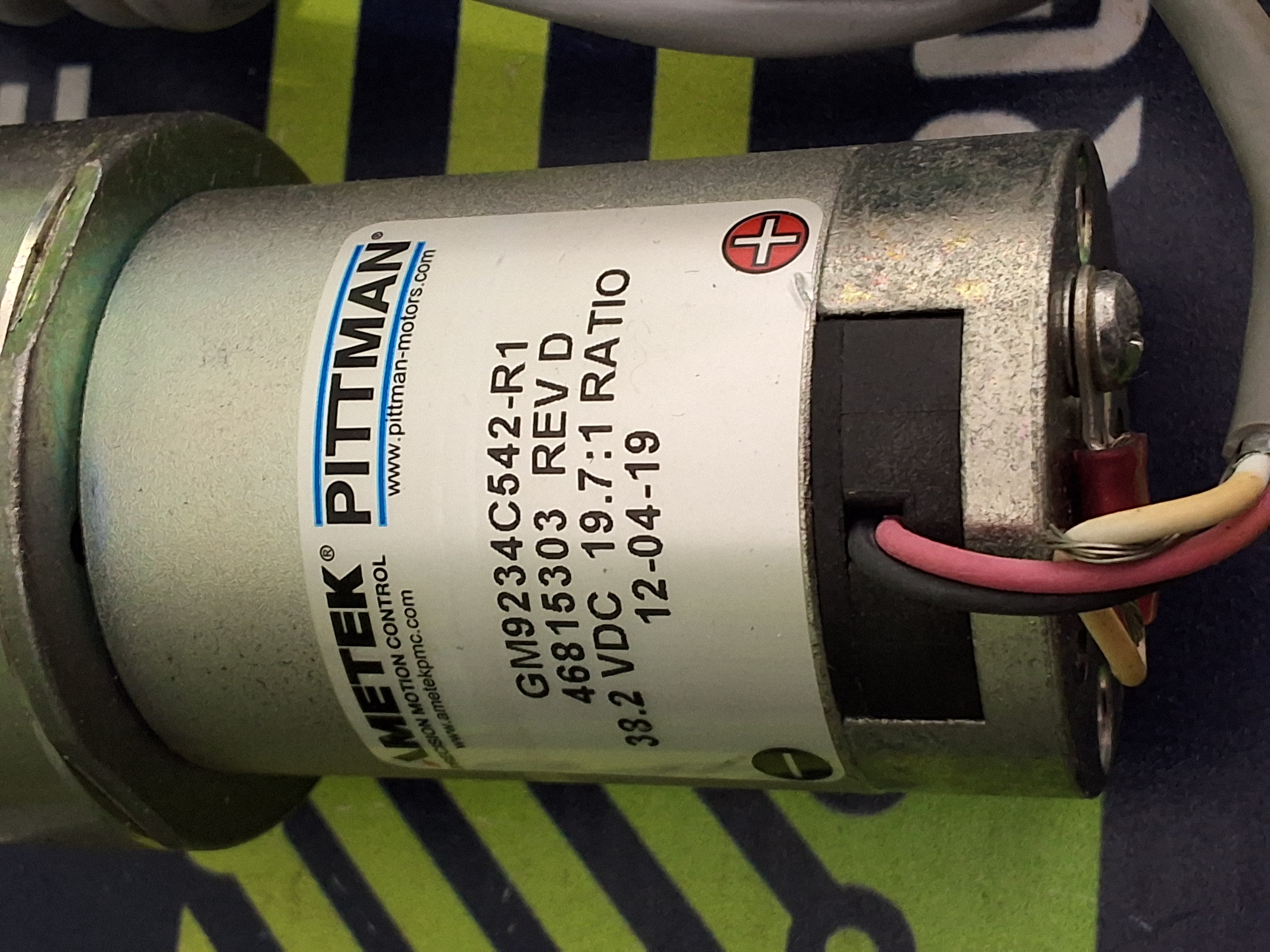 Used PITTMAN AMETEK GM9234C542-R1 / 46815303 DC GEARMOTOR 38.2VDC