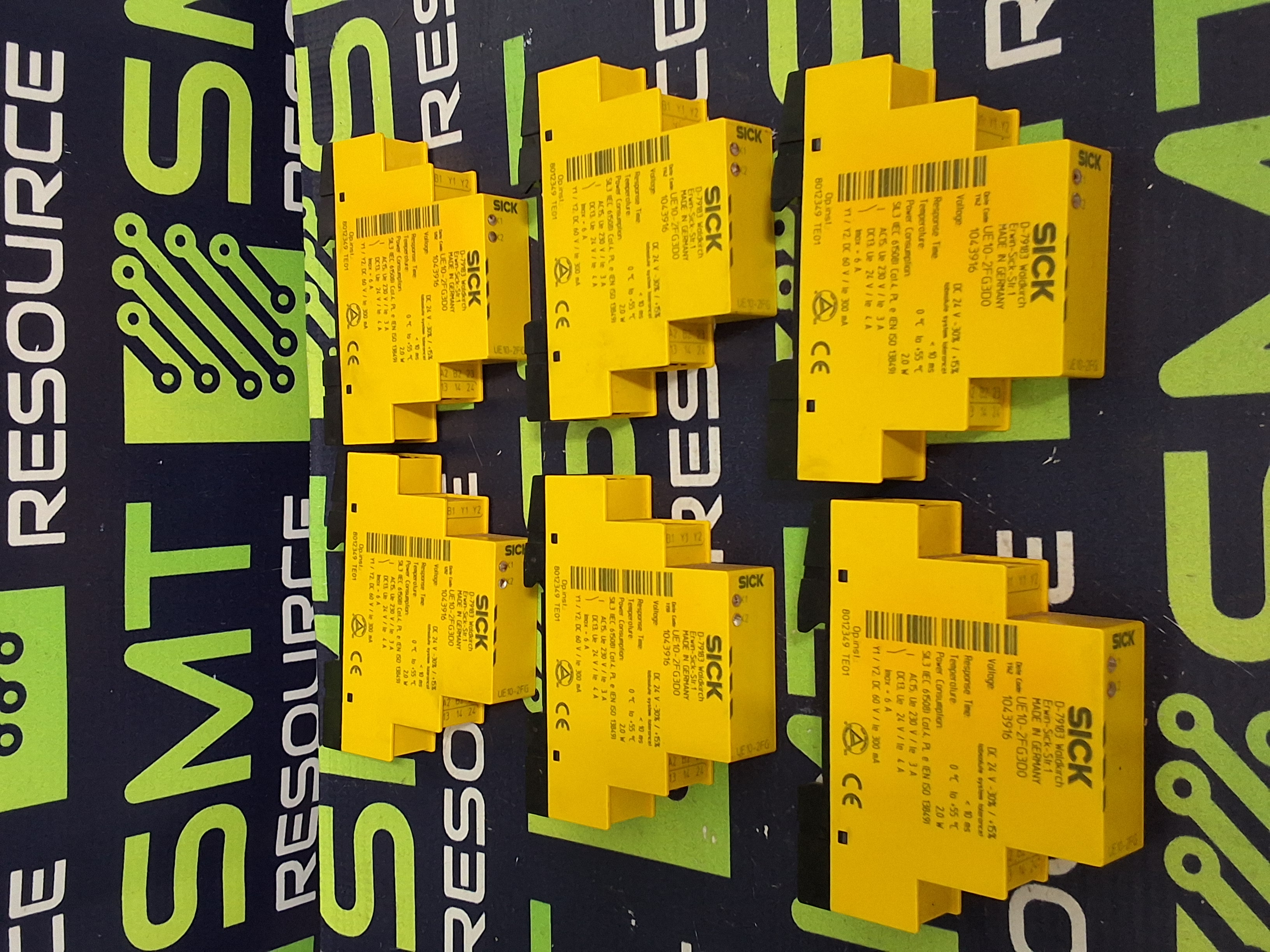 Used SICK 1043916 / UE10-2FG3D0 / UE10-2FG SAFETY RELAY 24V 6A