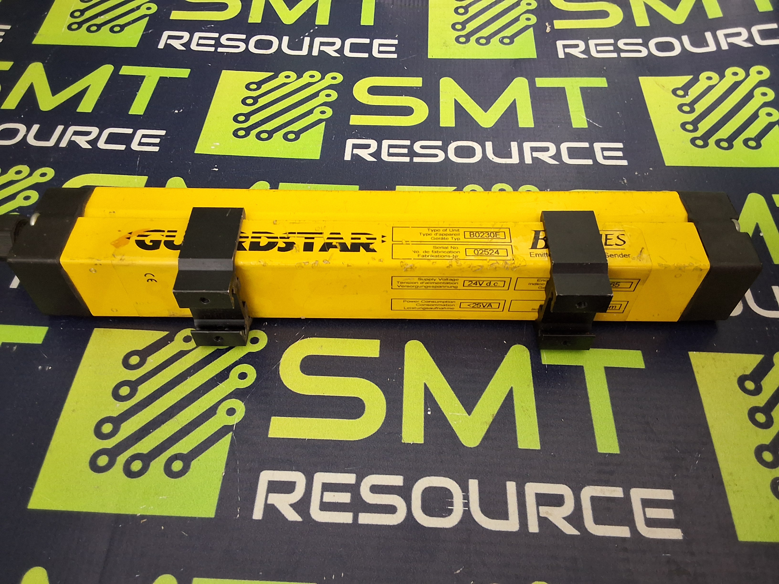 Used GUARDSTAR B0230E SAFETY LIGHT CURTAIN RECEIVER 208mm 24VDC