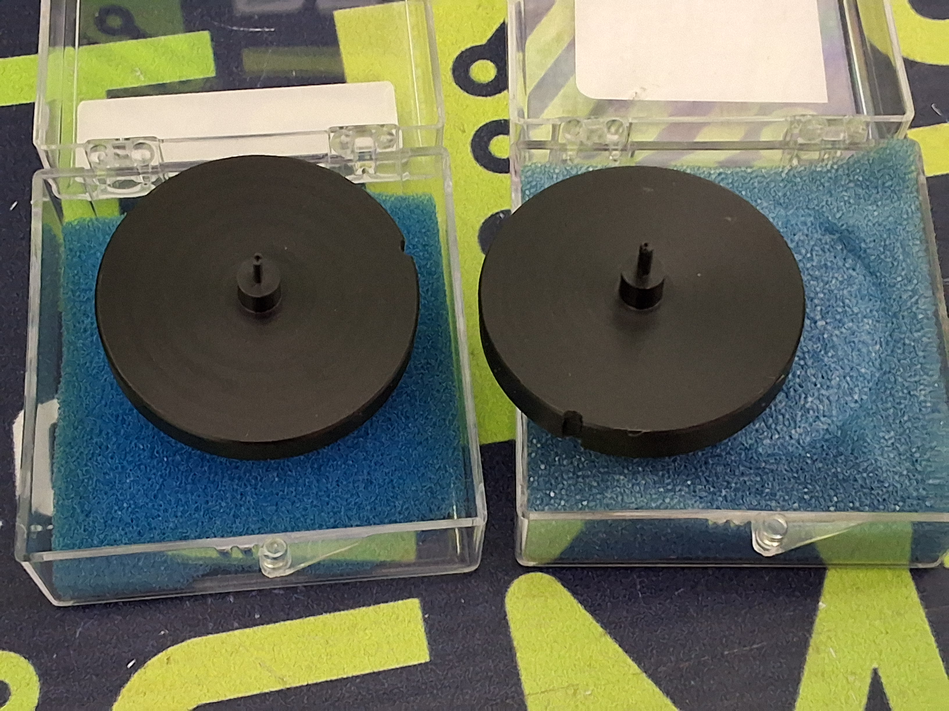 Used UNIVERSAL INSTRUMENTS 2020-4684 GSM NOZZLE 03.21
