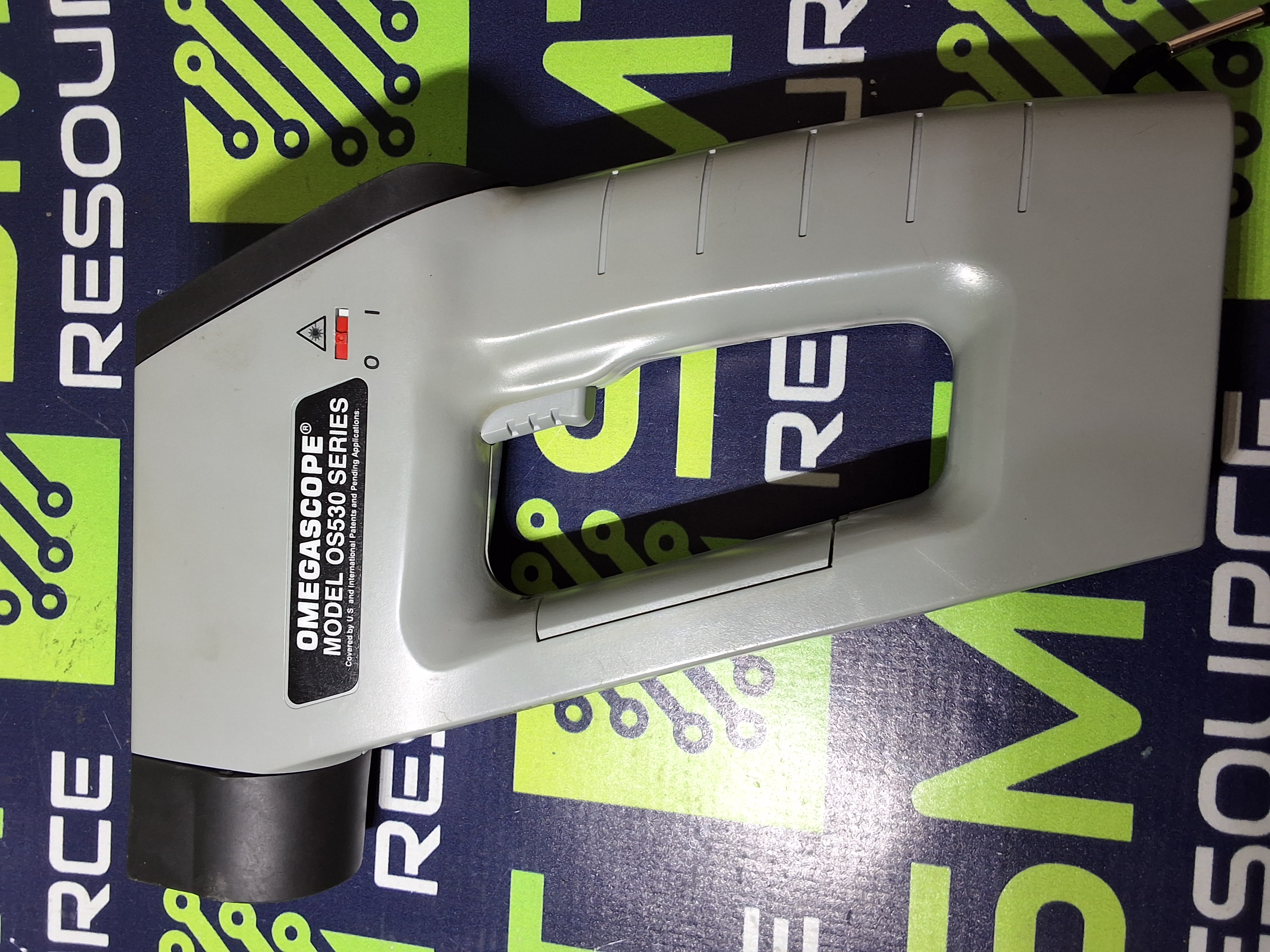 Used OMEGASCOPE OS530 HANDHELD INFRARED THERMOMETER -22/250F