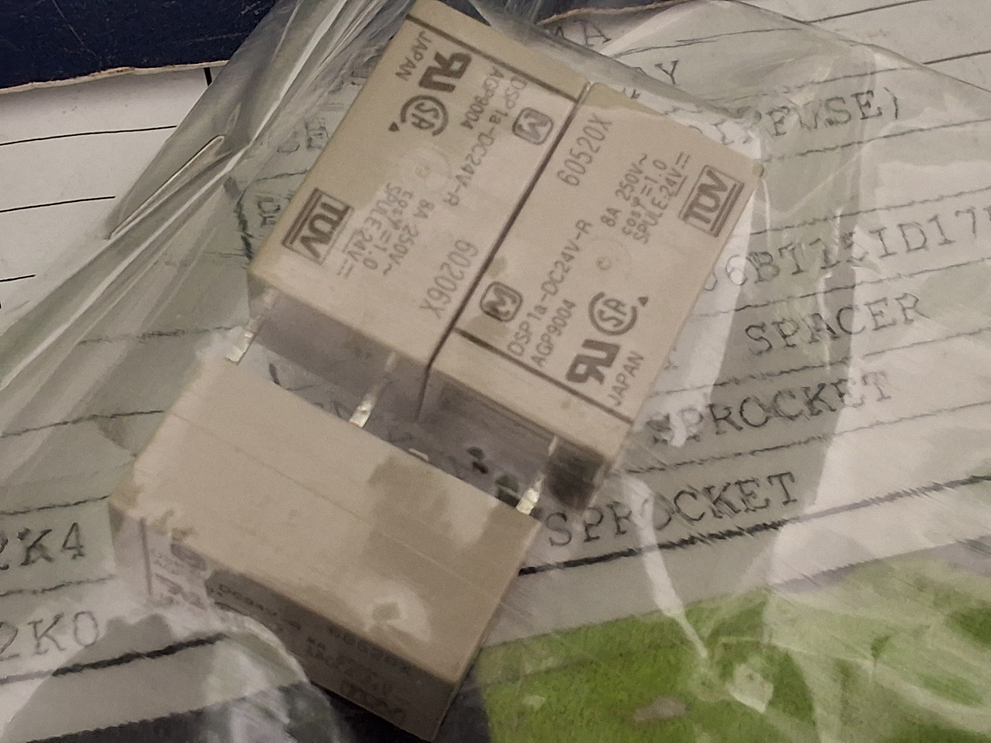 DSP1a-DC24V-R PCB BOARD RELAY 4-PIN - LOT OF 3 - BRAND NEW