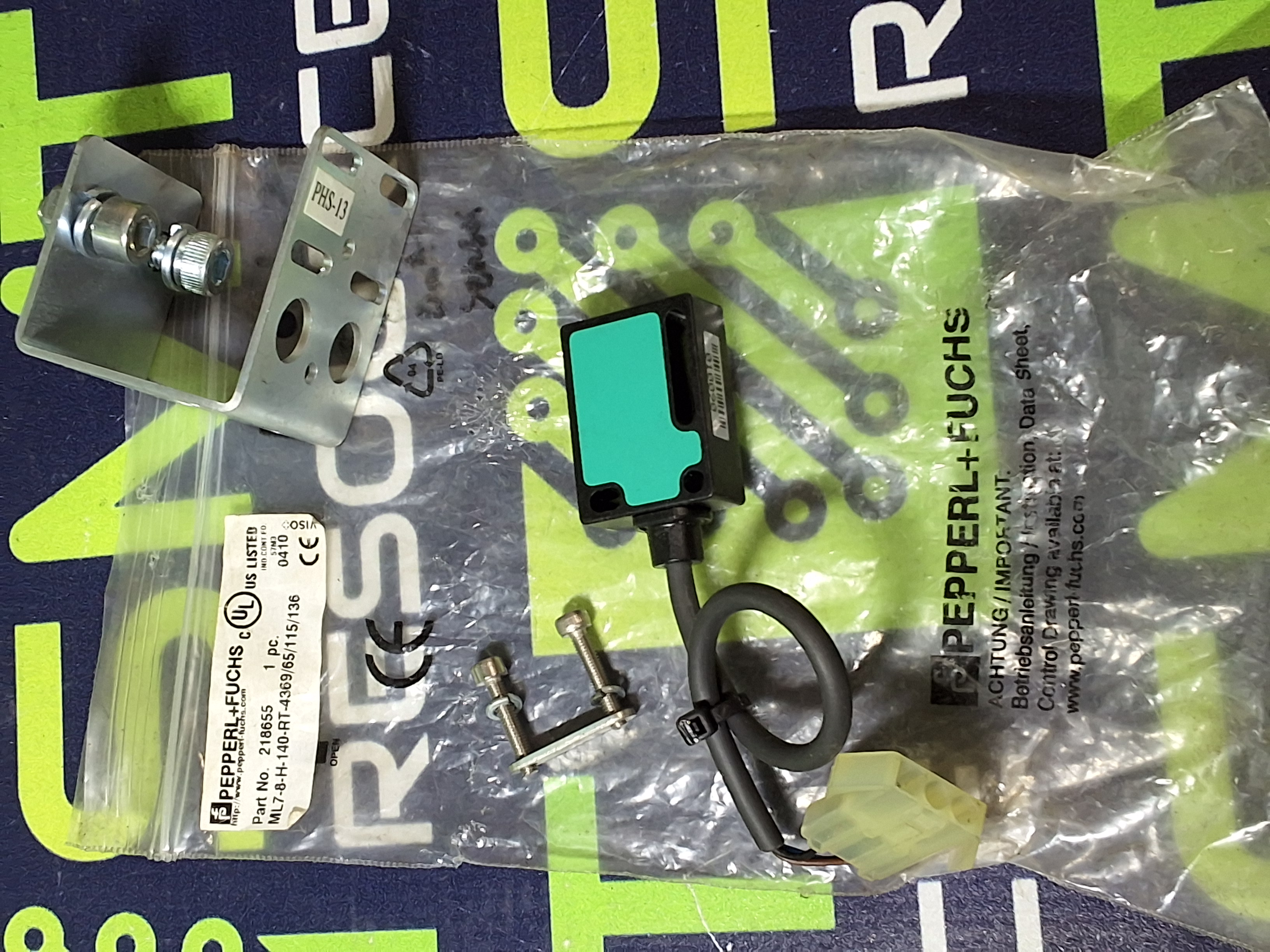 PEPPERL+FUCHS 218655 PHOTOSENSOR ML7-8-H-140-RT - BRAND NEW