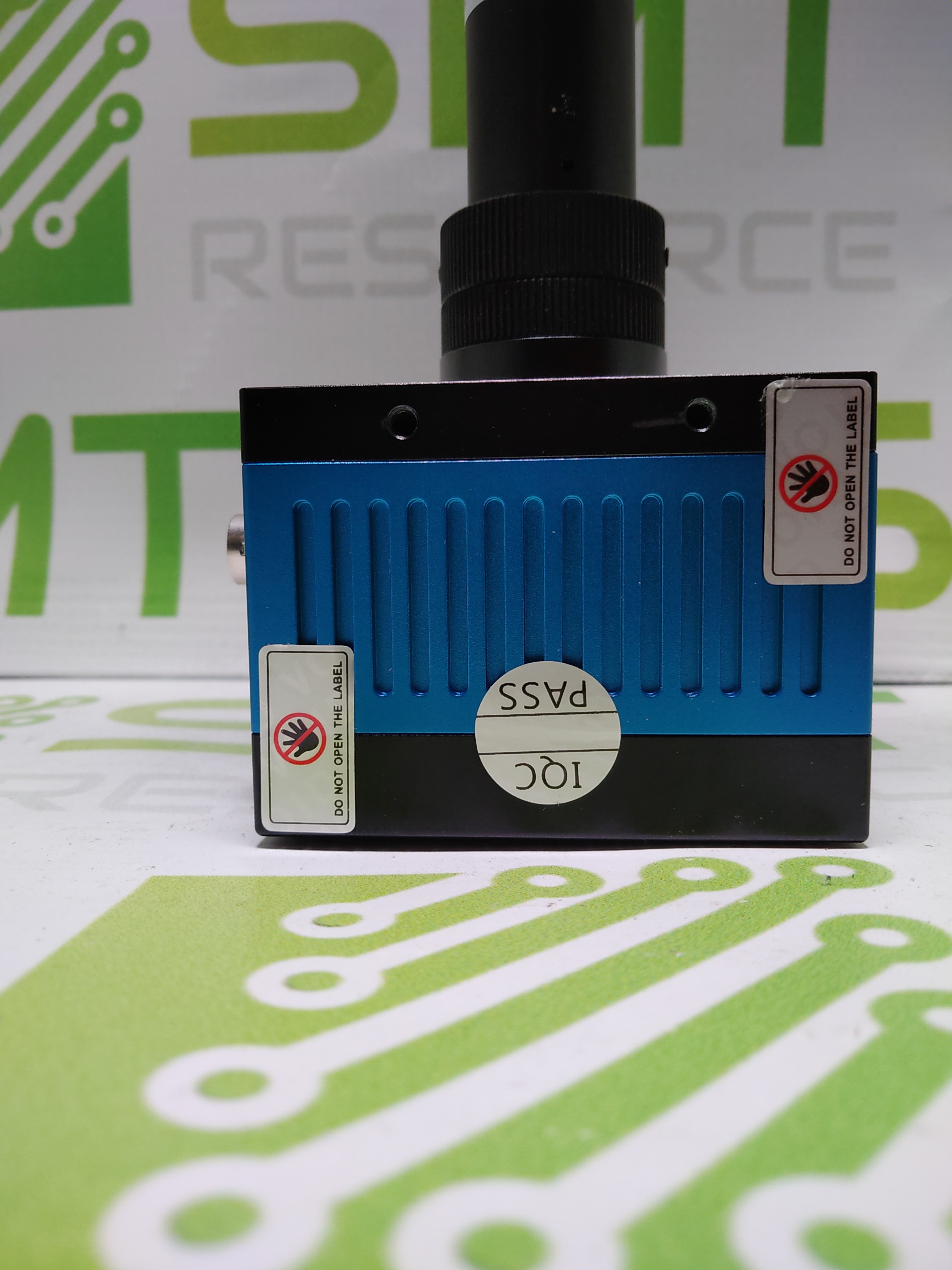 Used ISVI IC-C10 DMV CAMERA WITH LENS