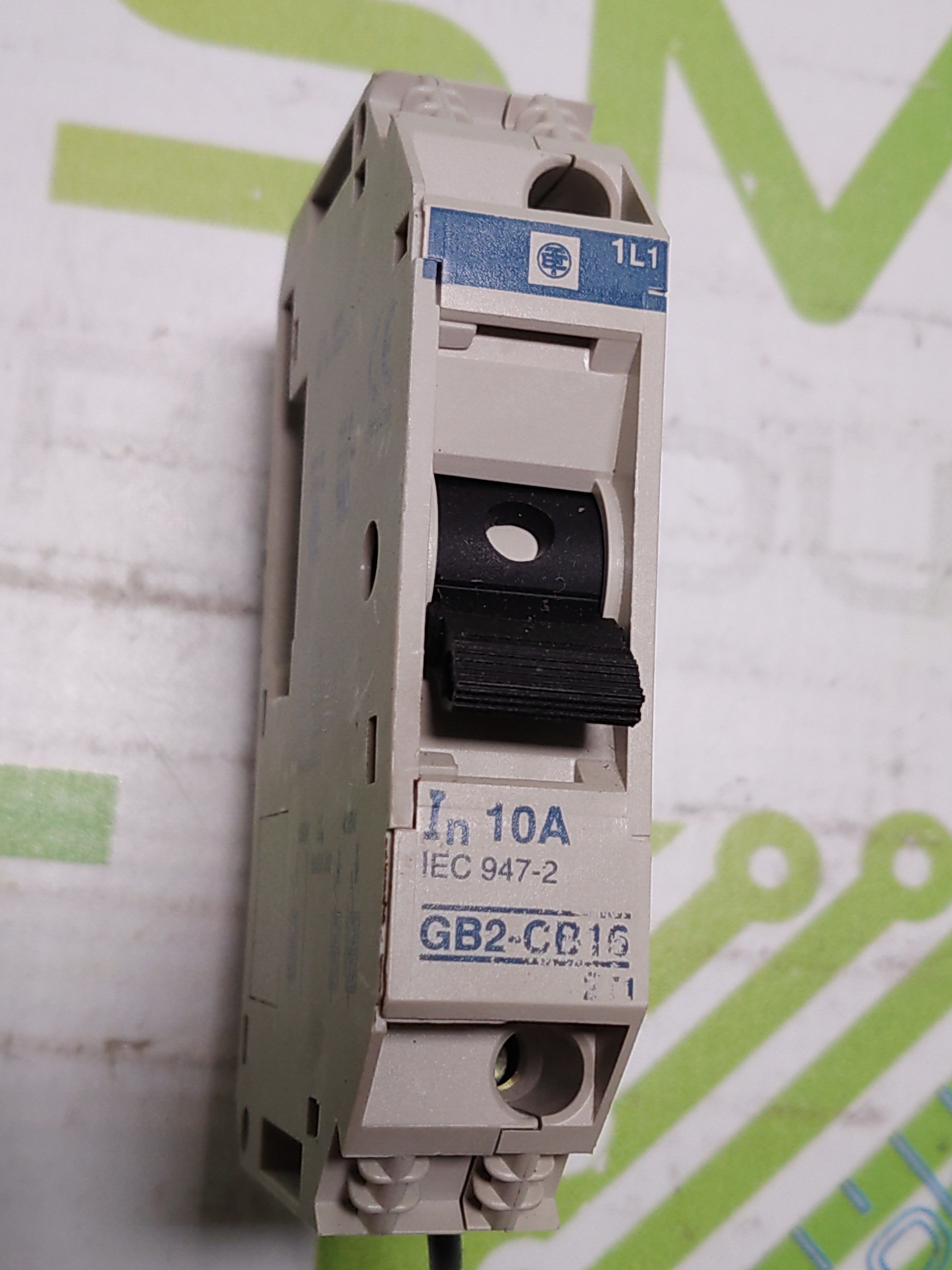 Used SCHNEIDER ELECTRIC TELEMECANIQUE GB2-CB16 10A 1-POLE CIRCUIT BREAKER 
