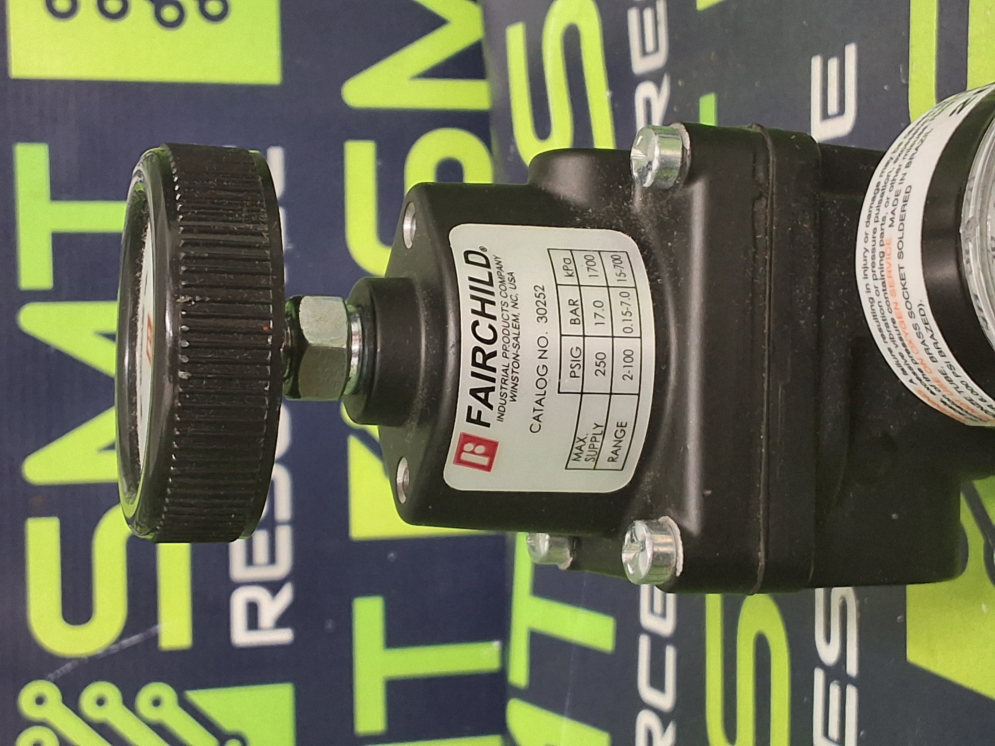 Used FAIRCHILD MODEL 30, 30252 PNEUMATIC PRESSURE REGULATOR