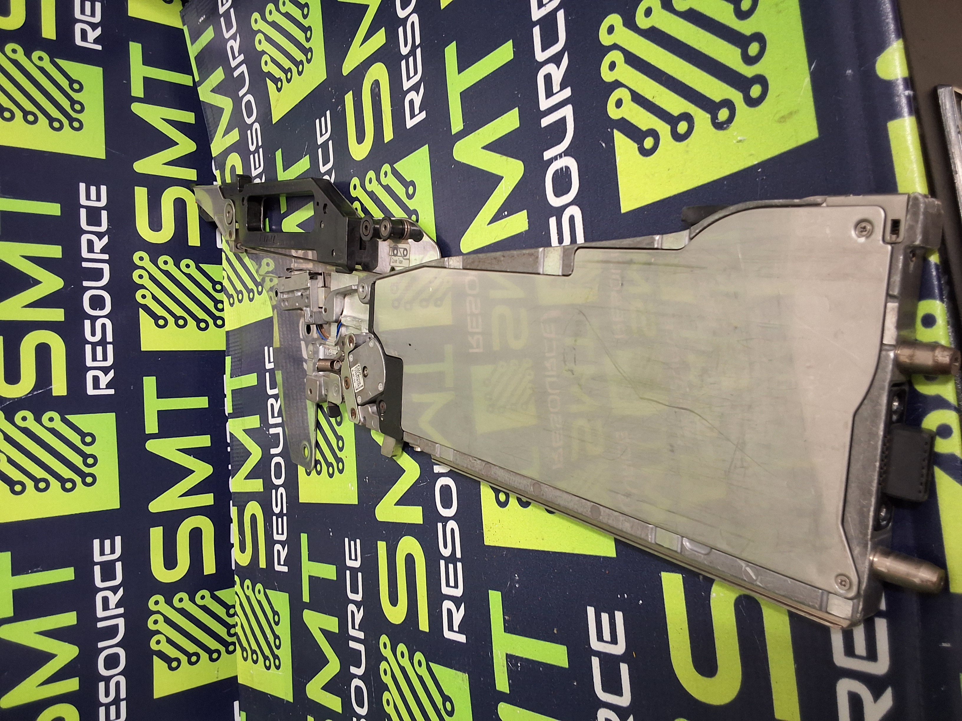 Used FUJI NXT KT8BL TAPE FEEDER 8mm